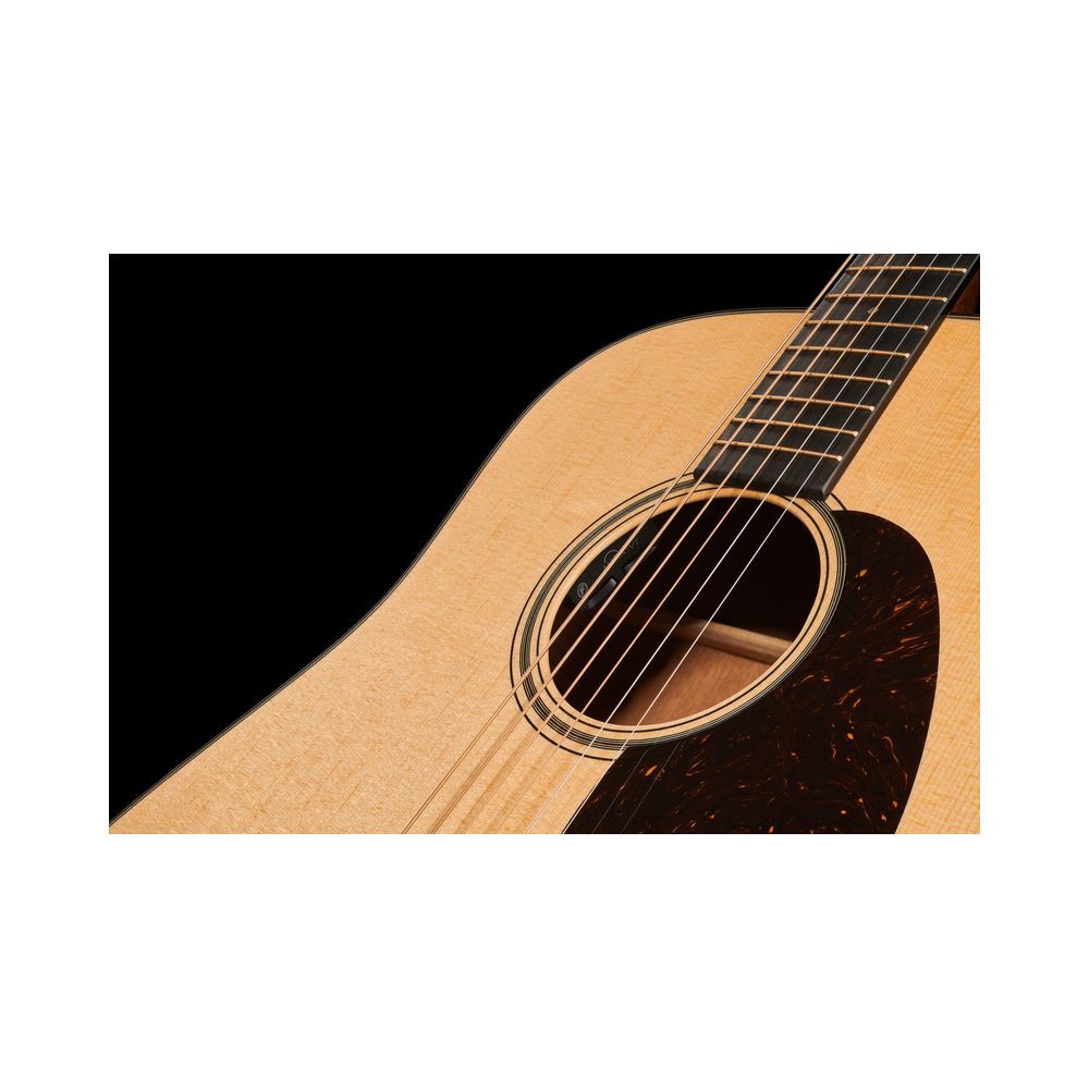 Martin Guitar D