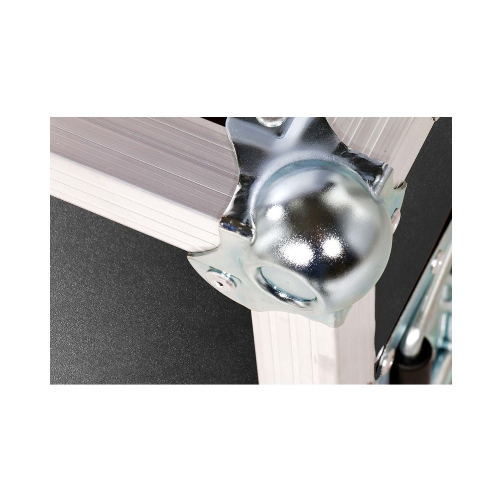 Thon Case Stairville Wild Wash 132 – Thomann Ireland