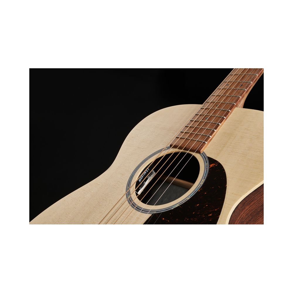 Martin Guitar 00