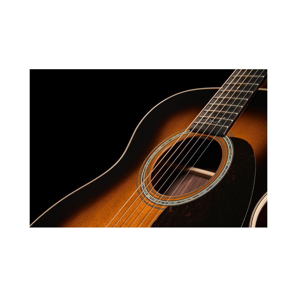 Martin Guitar 000
