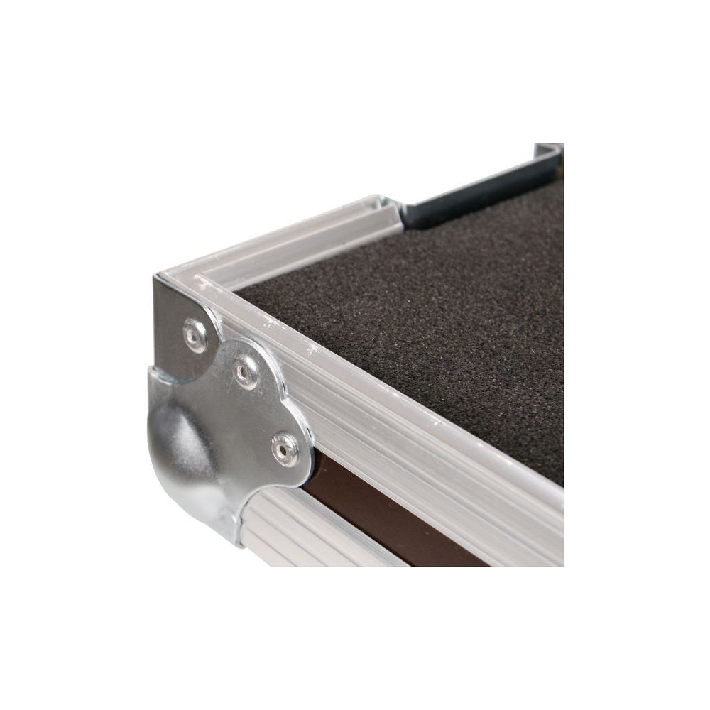 Thon Mixercase Yamaha QL1 – Thomann Ireland