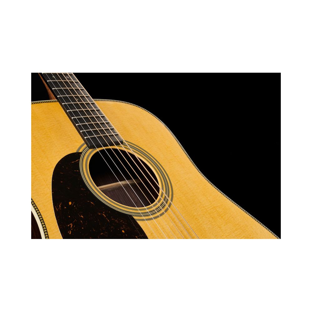 Martin Guitar HD