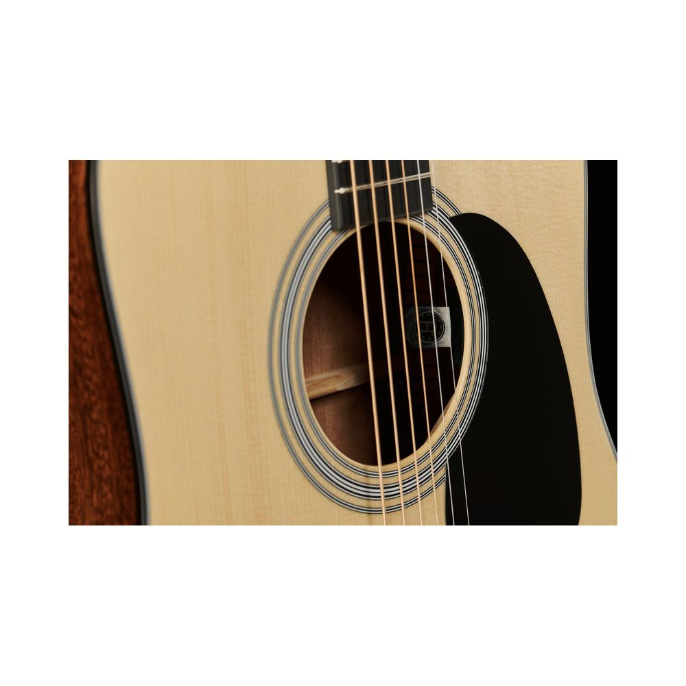 Martin Guitar D