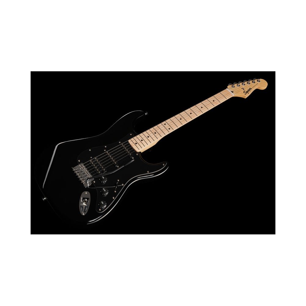Squier Sonic Strat HSS Black Set – Thomann Ireland