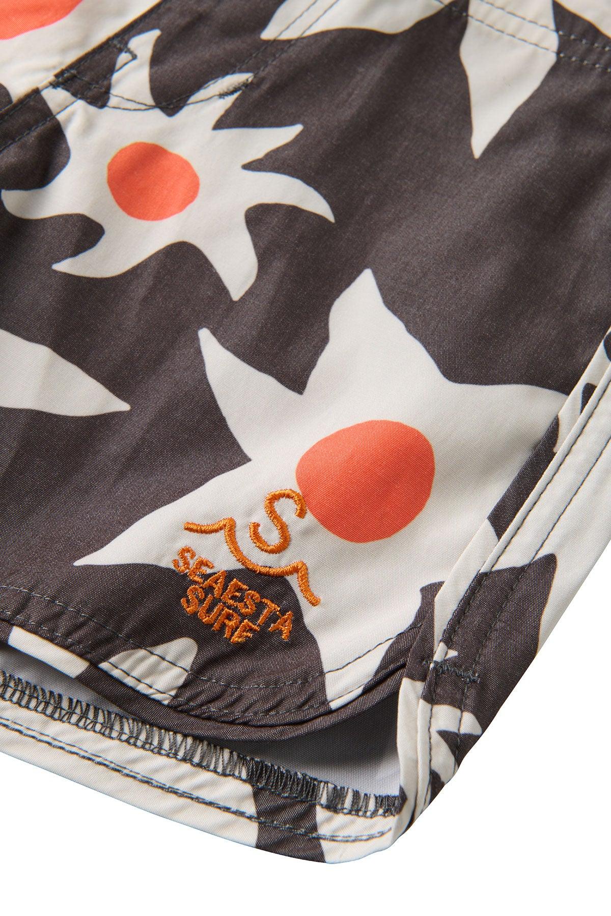 Seaesta Surf Boys Boardshorts – Scallop Retro Flare in Sun Daze Charcoal