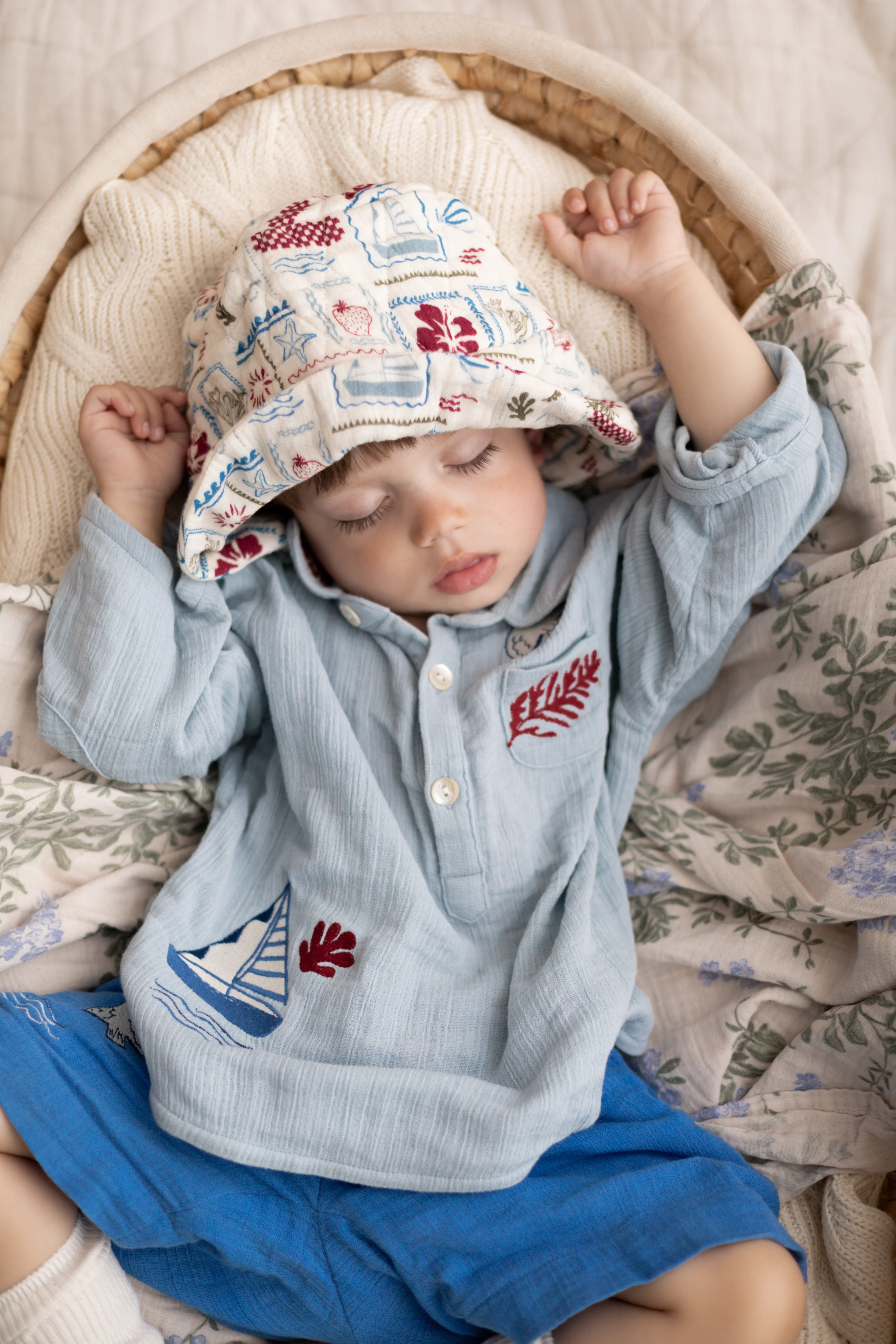 Carson sun hat - The Holiday Print