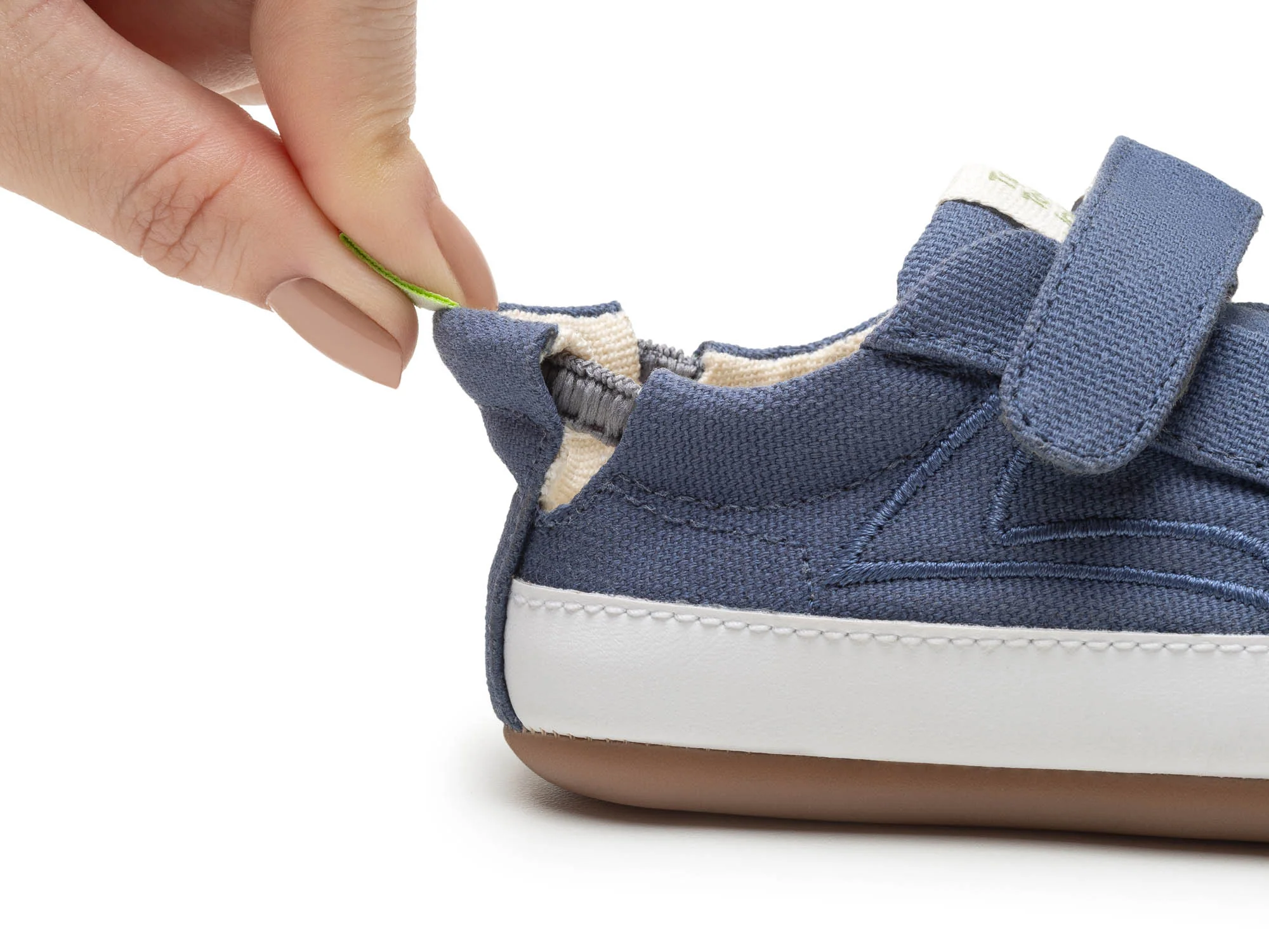 Tip Toey Joey Boy's Bossy Green Sneakers - Lona Azul Klein