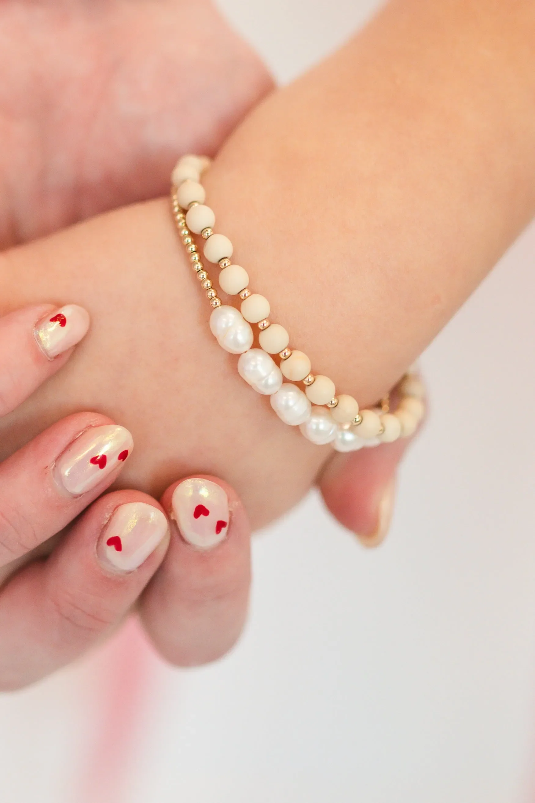 Daisy Chain Bond Bracelet (Sizes Newborn to Adult)