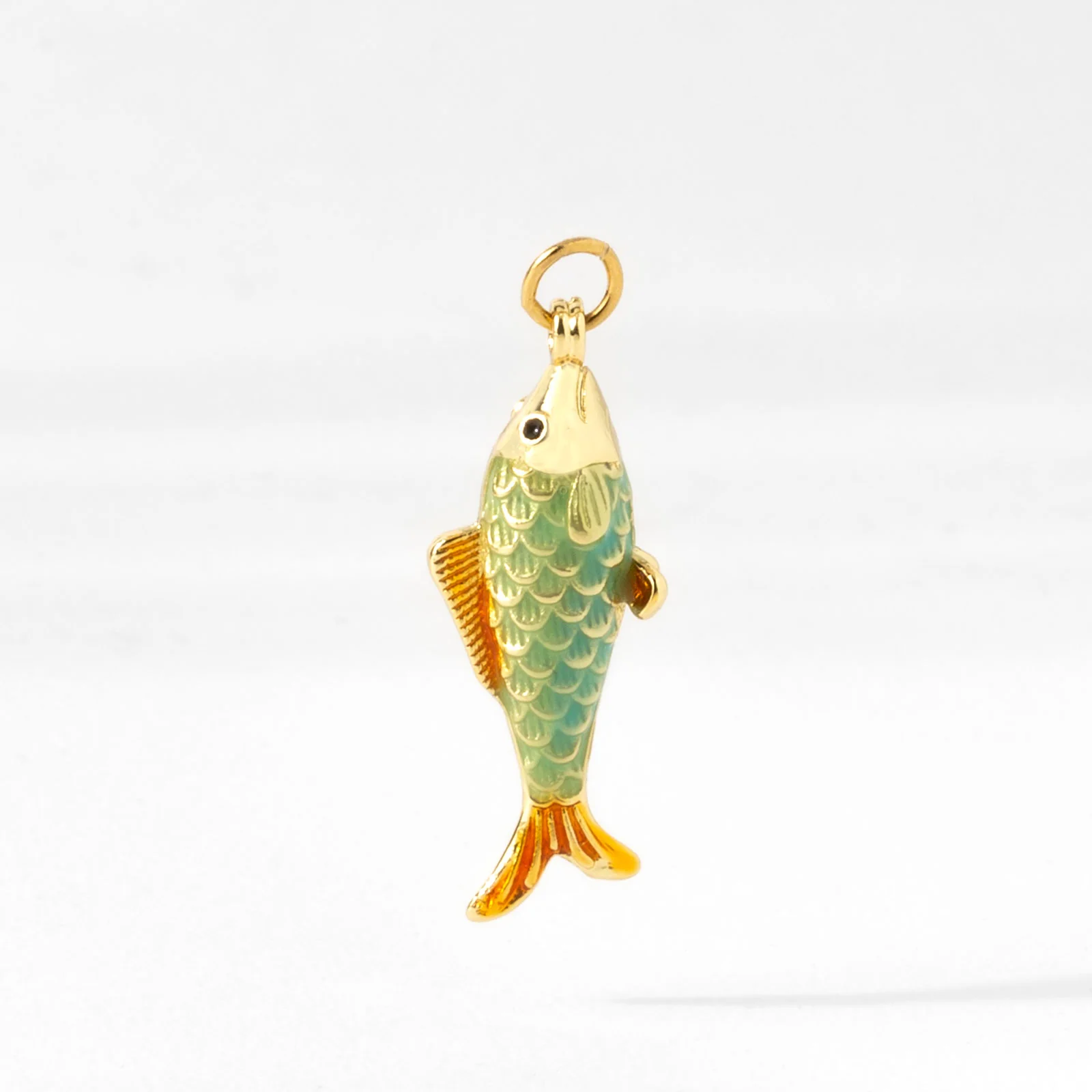 Verdé Catch Charm Pendant