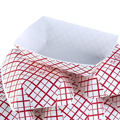 0.5lb Red & White Paper Food Tray - Pack of 200, Grease Resistant, Ideal for Restaurants & Events