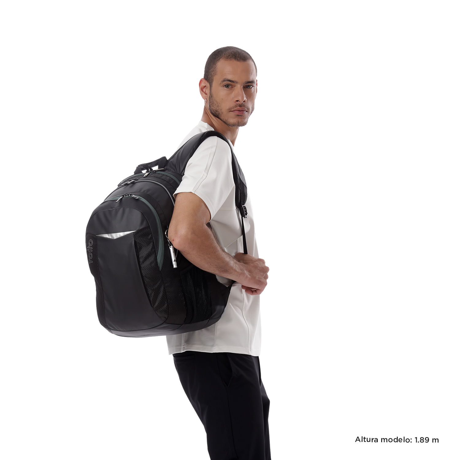 Morral Universitario Teck 2.0 Porta PC 15.4" Negro Hombre