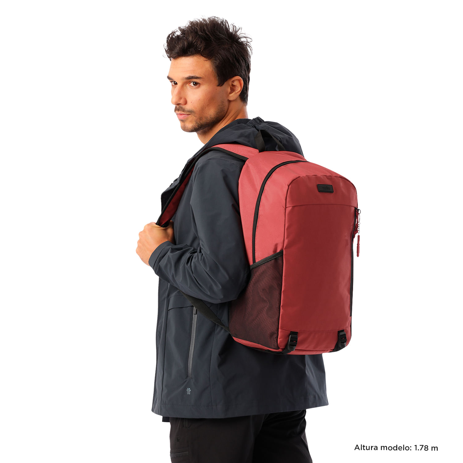 Morral Universitario Rambo 30 Lt Porta PC 15" Rojo Hombre
