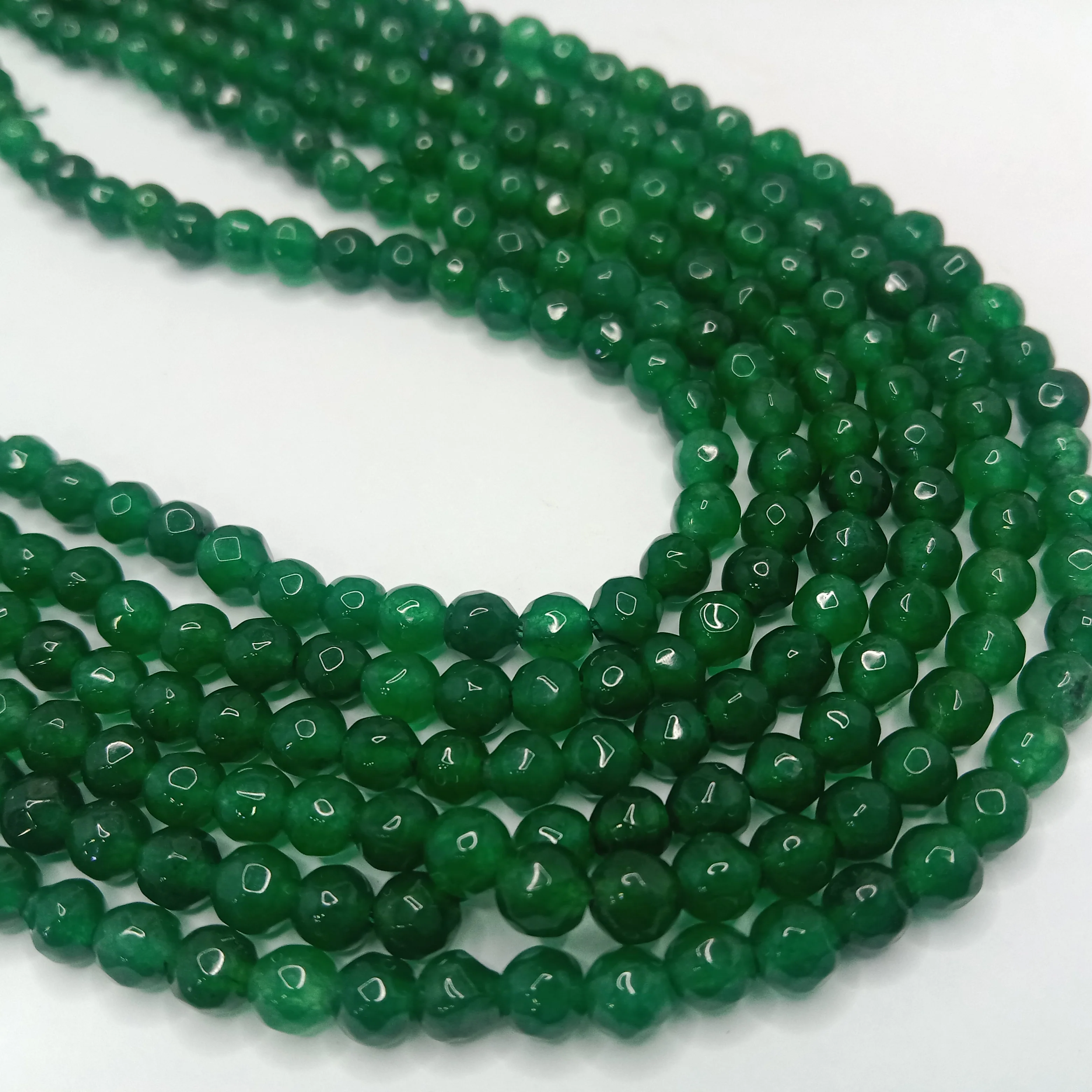 Dark Green High Quality agate Round Beads 4mm 1 string