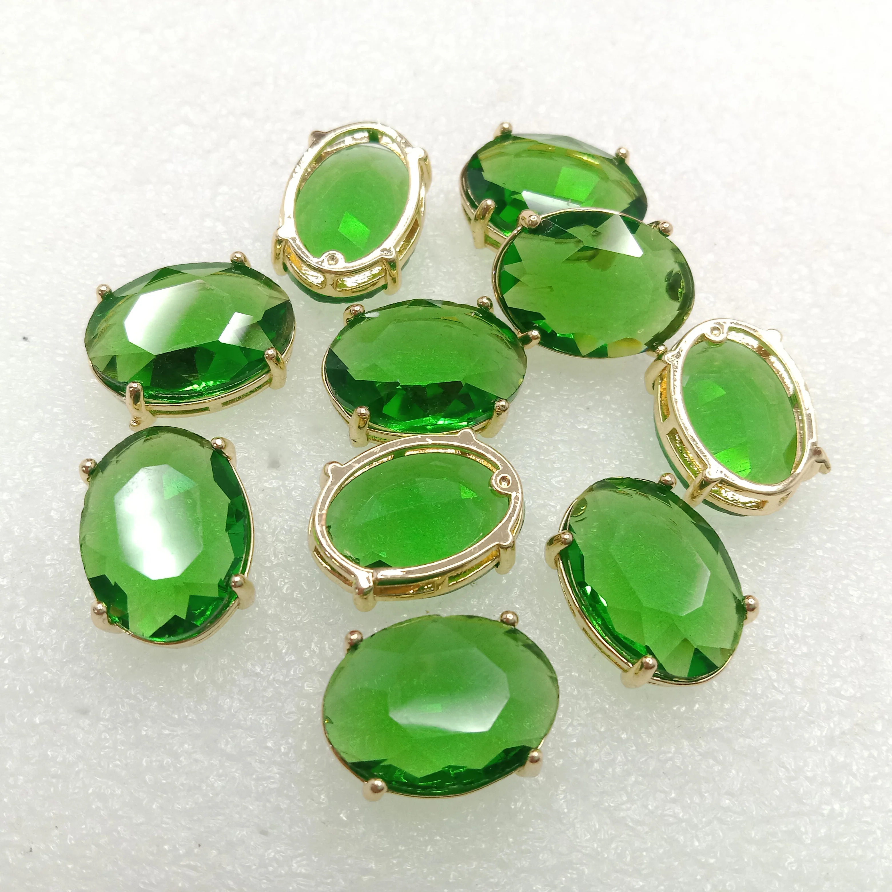Light green stone High quality(10pcs)jewellery  connectors round shape 22mm (2cm)