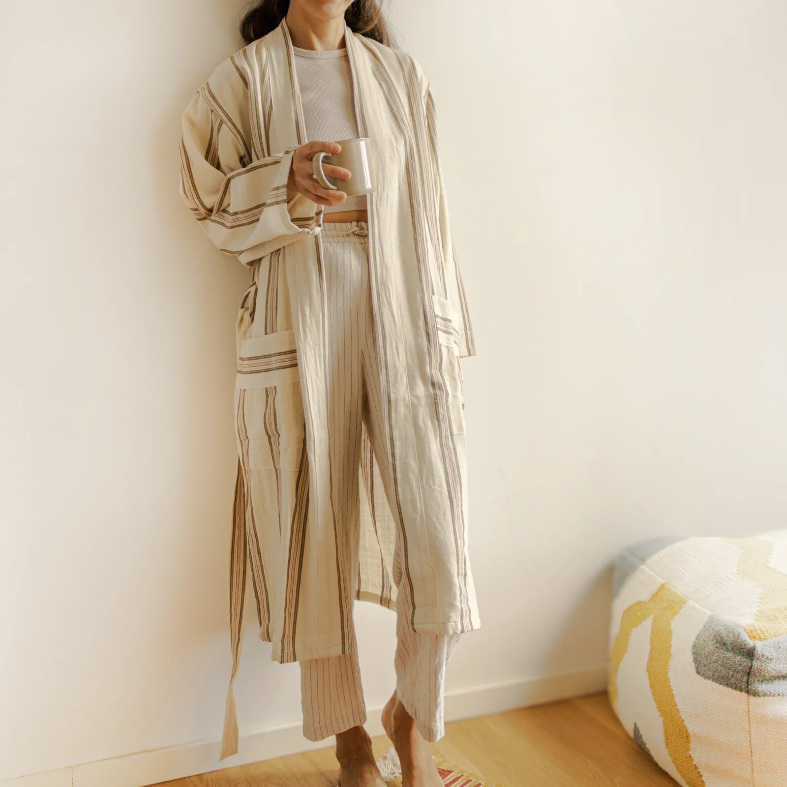 CREAMY ROBE - Handgewebter Bademantel f��r luxuri?se Entspannung