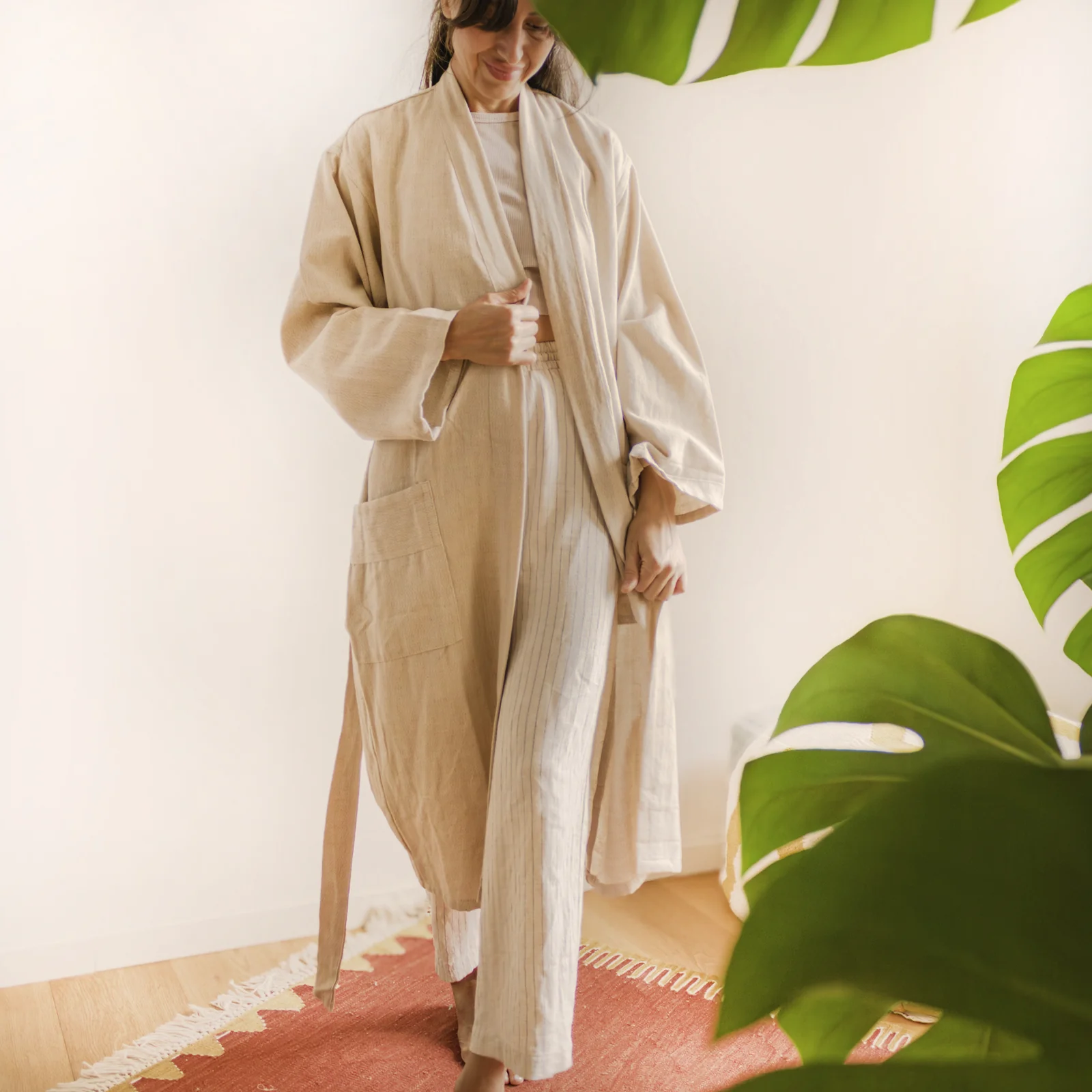 NATUR ROBE - Handgewebter Bademantel f��r luxuri?se Entspannung