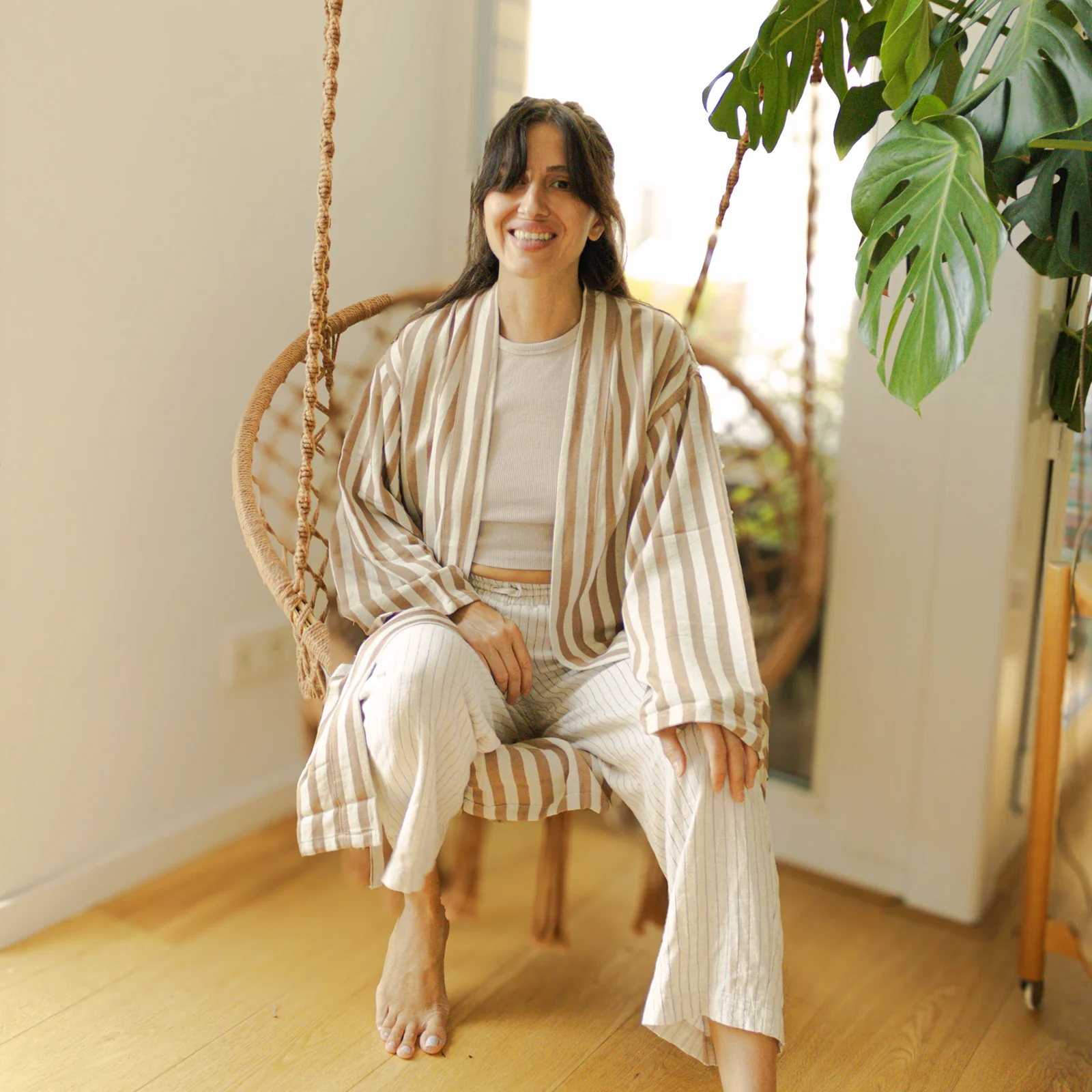 BROWN STRIPES ROBE - Handgewebter Bademantel f��r luxuri?se Entspannung