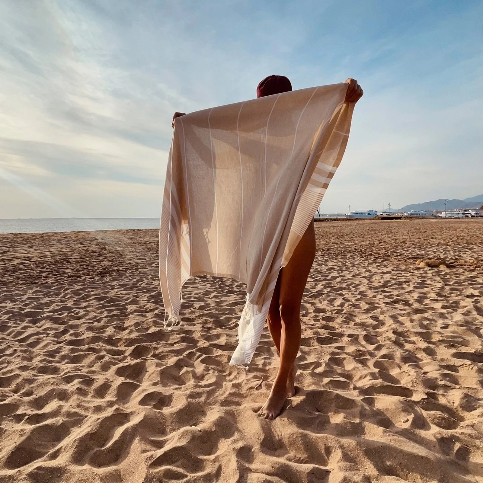 BEACH GIRLS Beige - Leichtes, schnelltrocknendes & vielseitiges Strandtuch