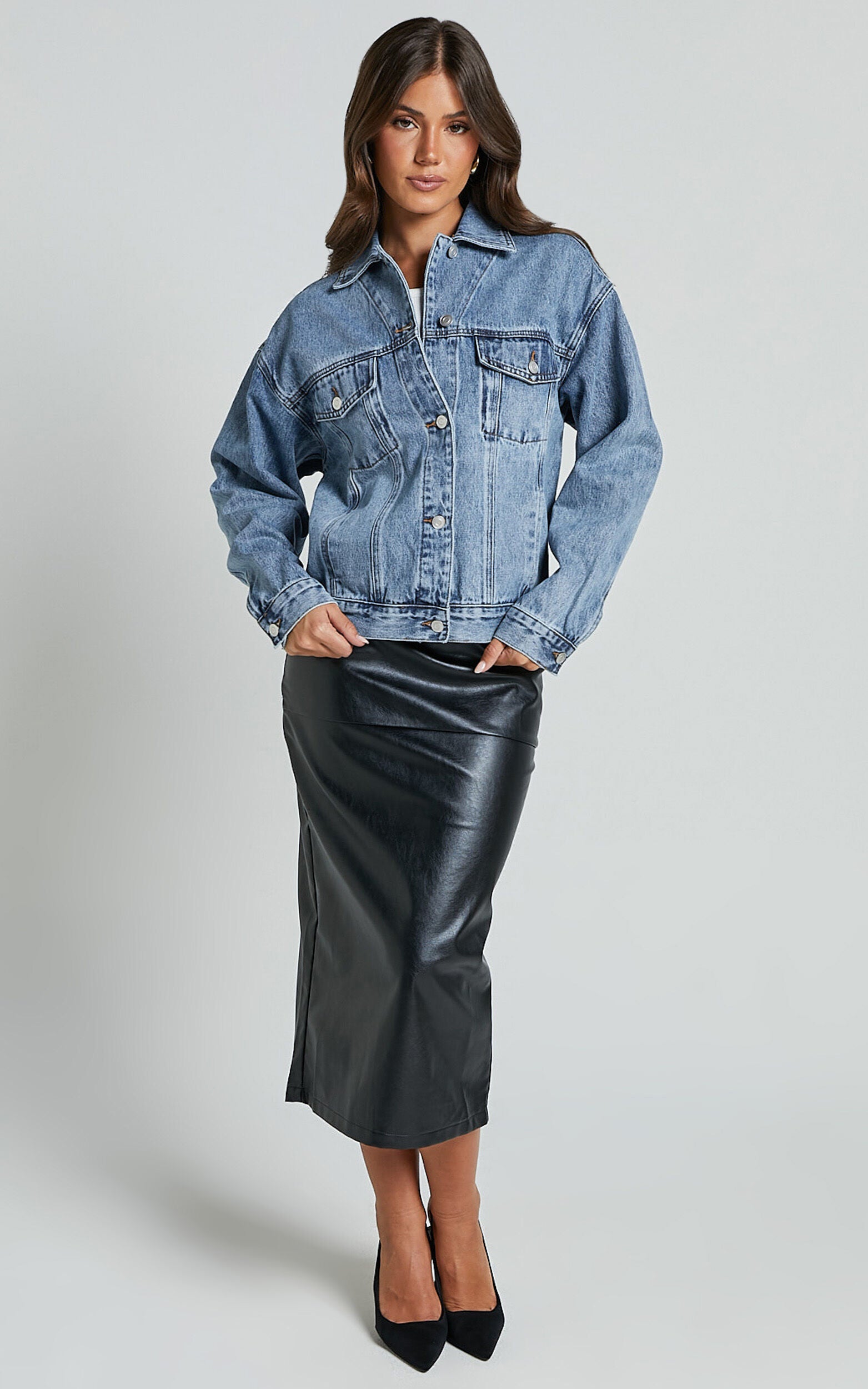 Lindsey Jacket - Long Sleeve Denim Jacket in Mid Blue Wash