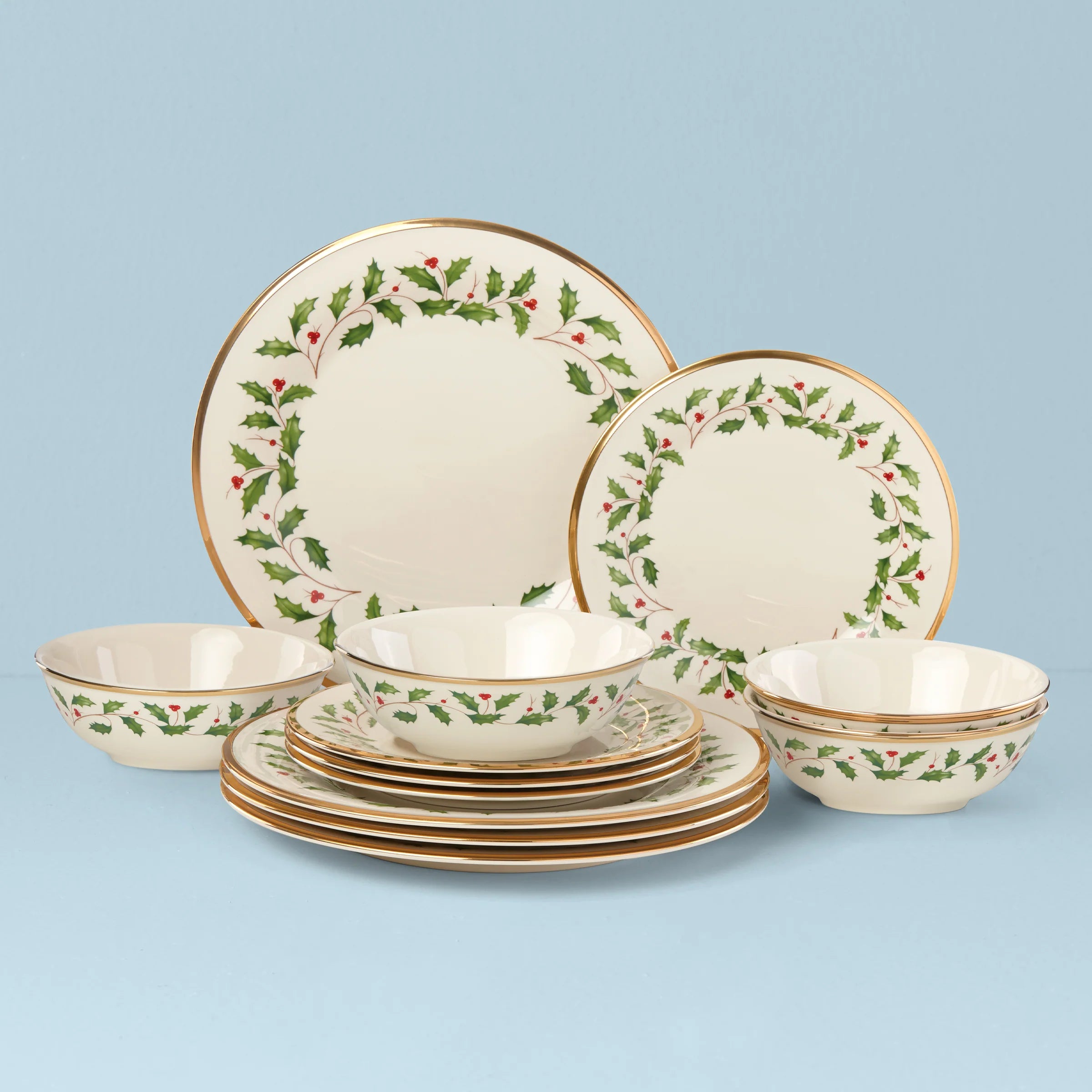Holiday 12-Piece Plate & Bowl Set