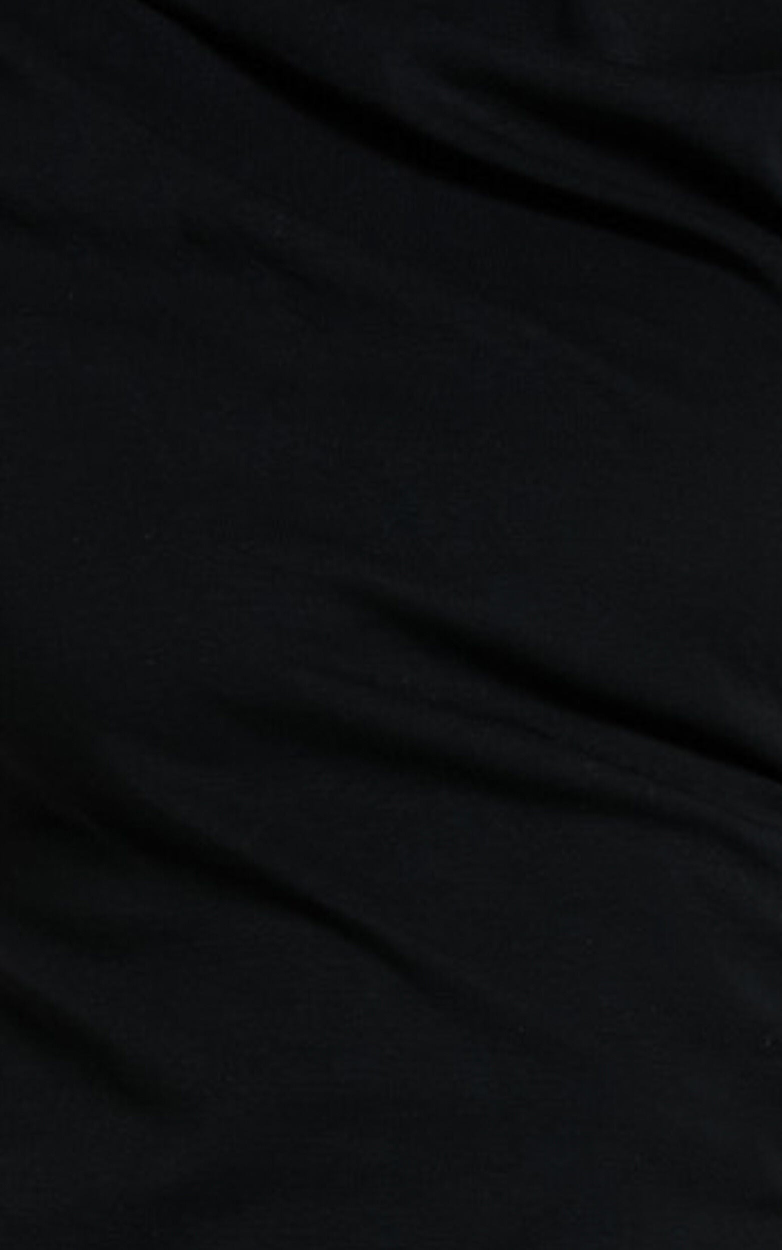 Zayna Midi Dress - Jersey Short Sleeve Dress in Black