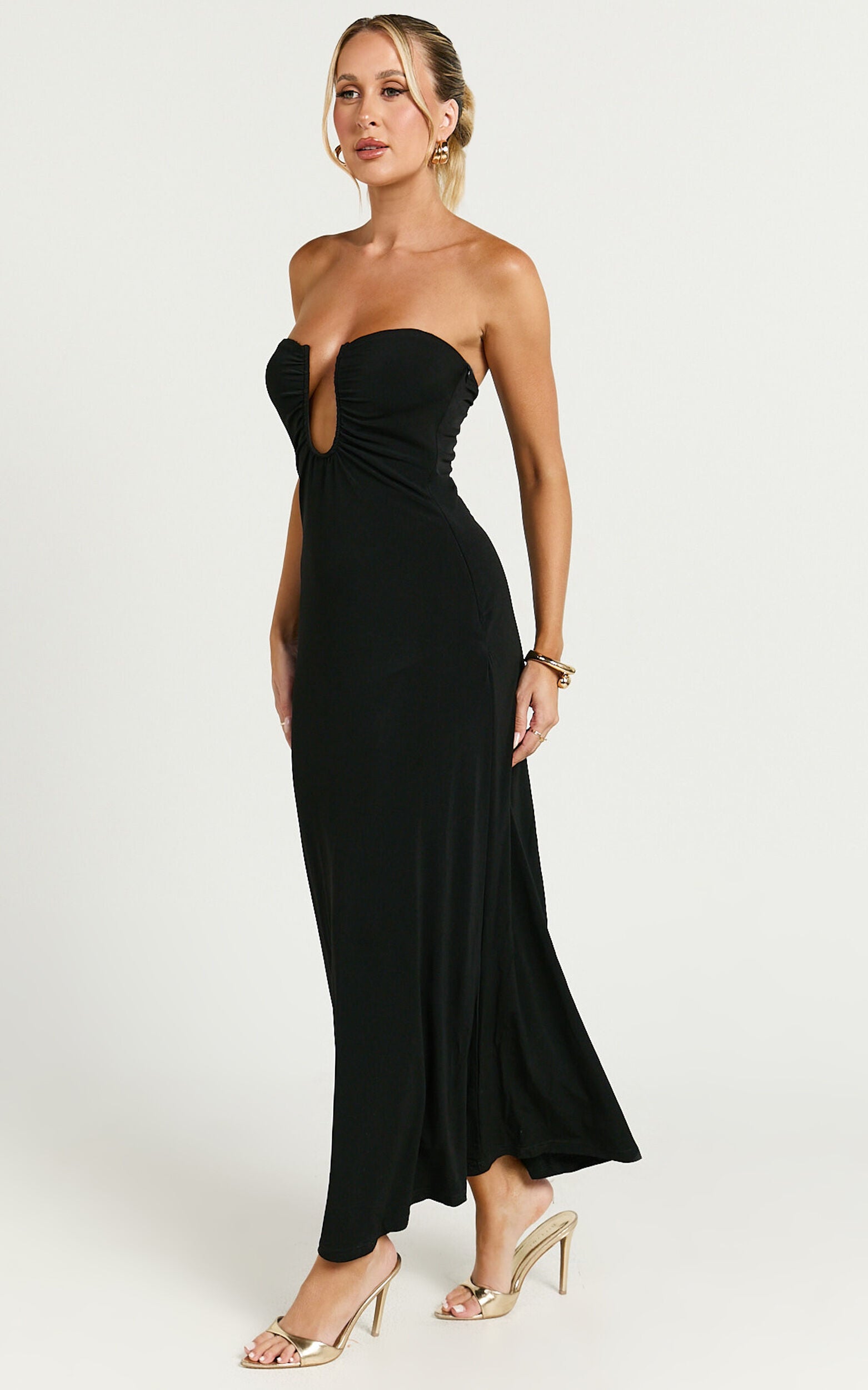 Paulyn Midi Dress - Sleeveless V-Neck Dress in Black