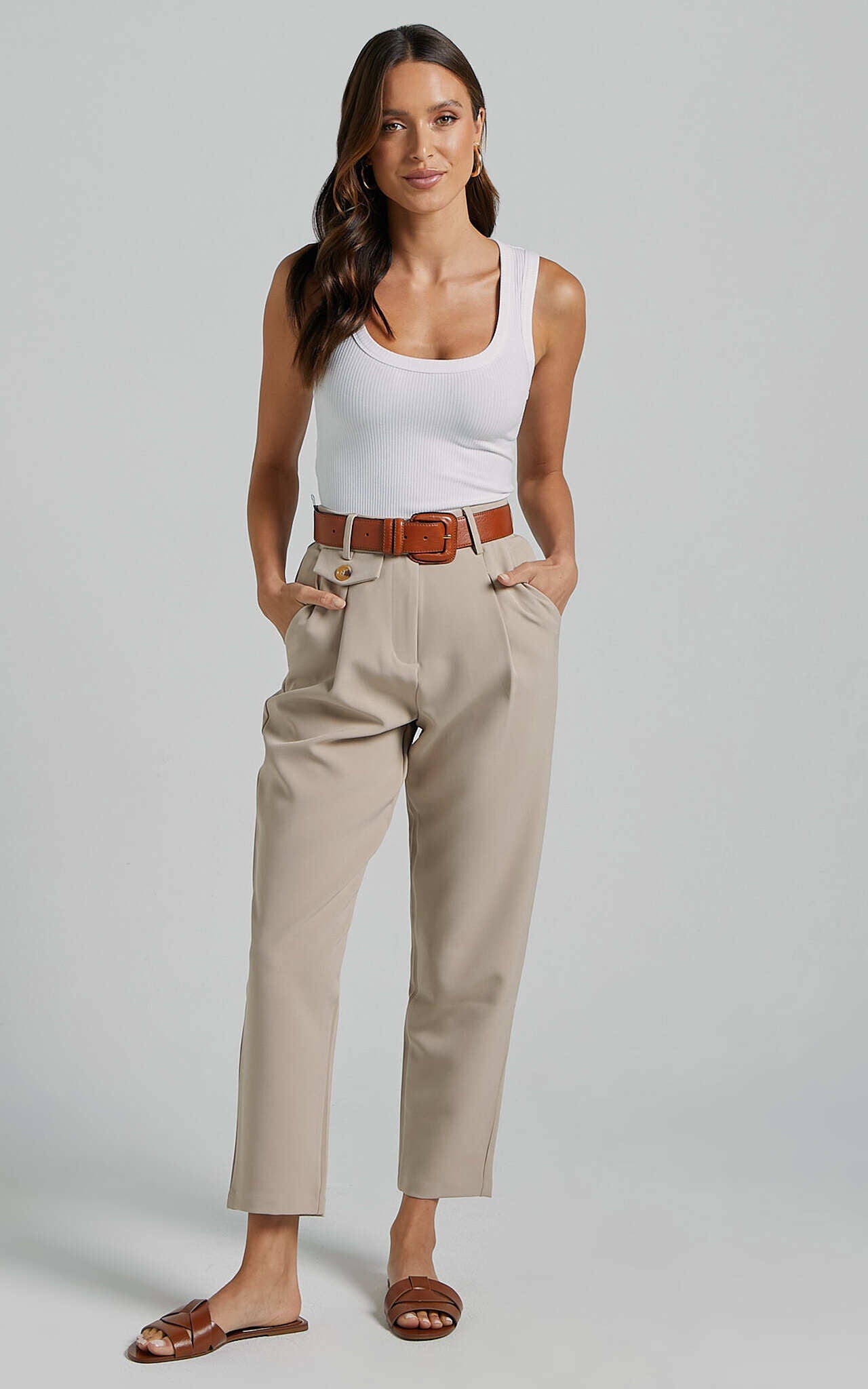 Suri Cropped Pant - High Waisted Tapered Tailored Pant With Pocket Detail in Sand