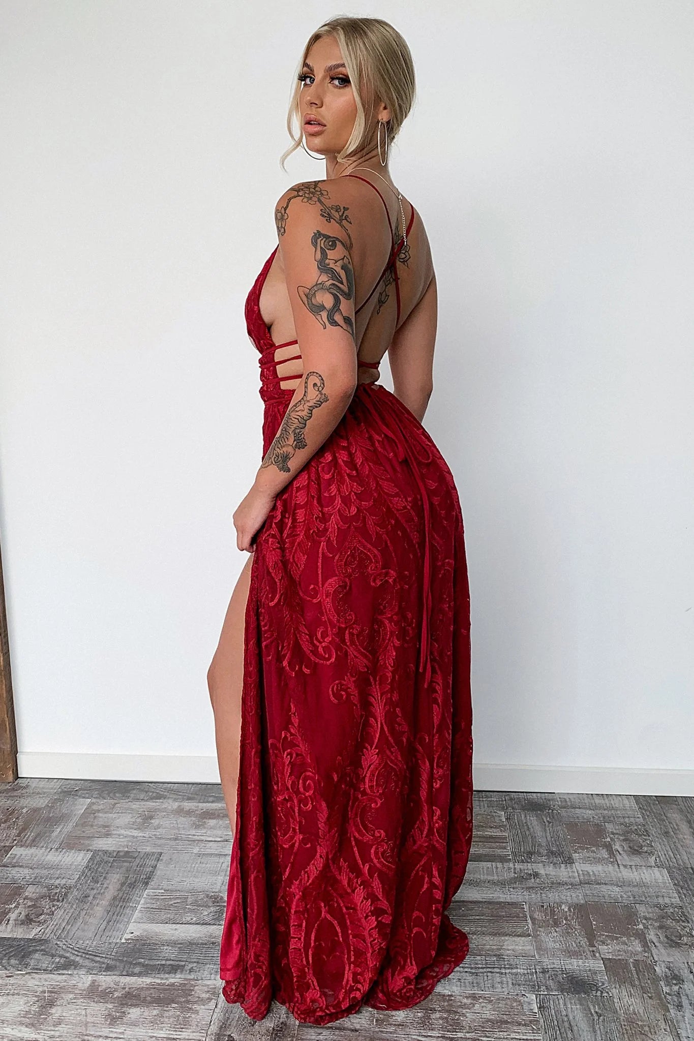 Scarlett Dress - Burgundy