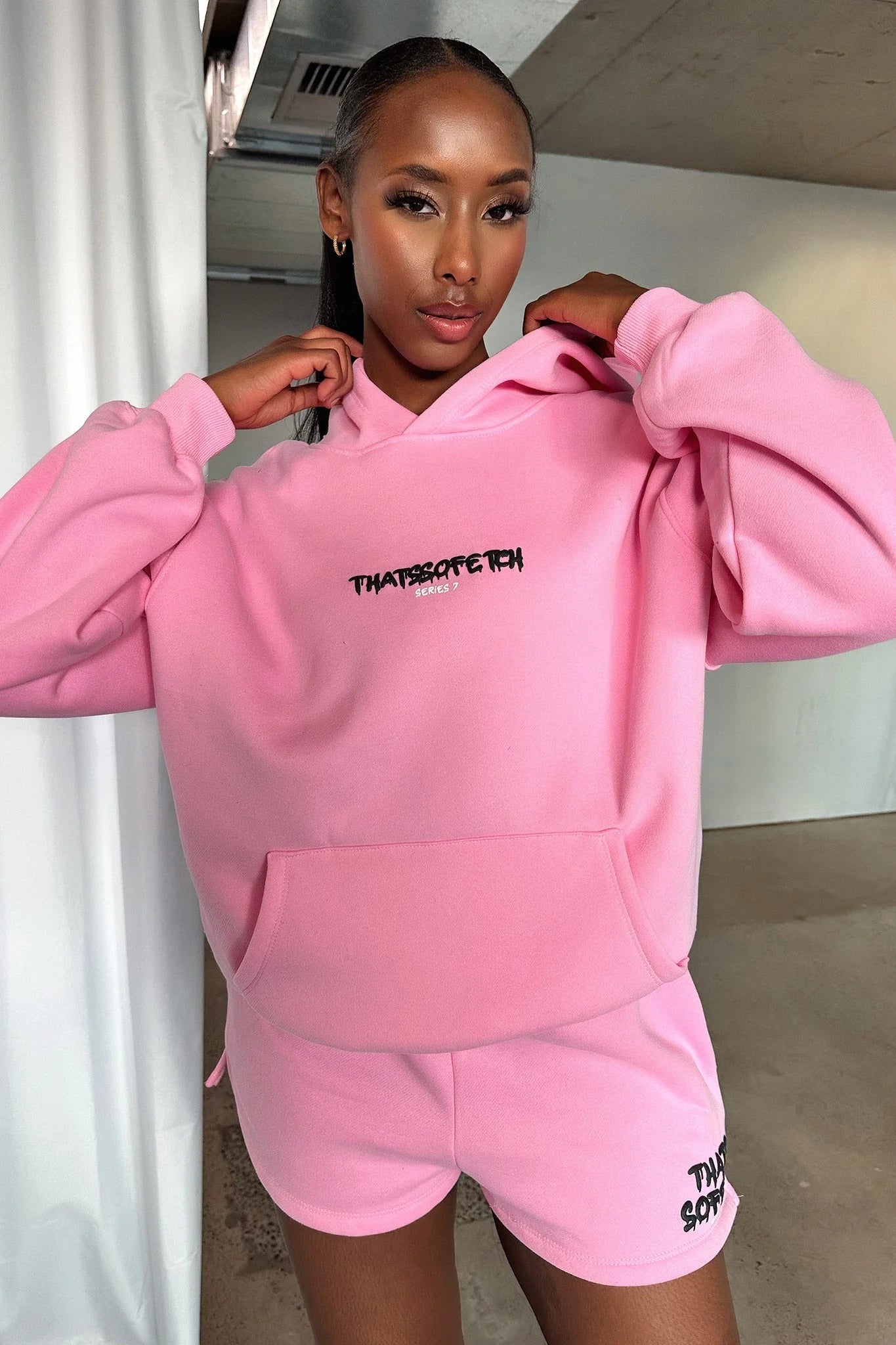 Series 7 Hoodie - Pink