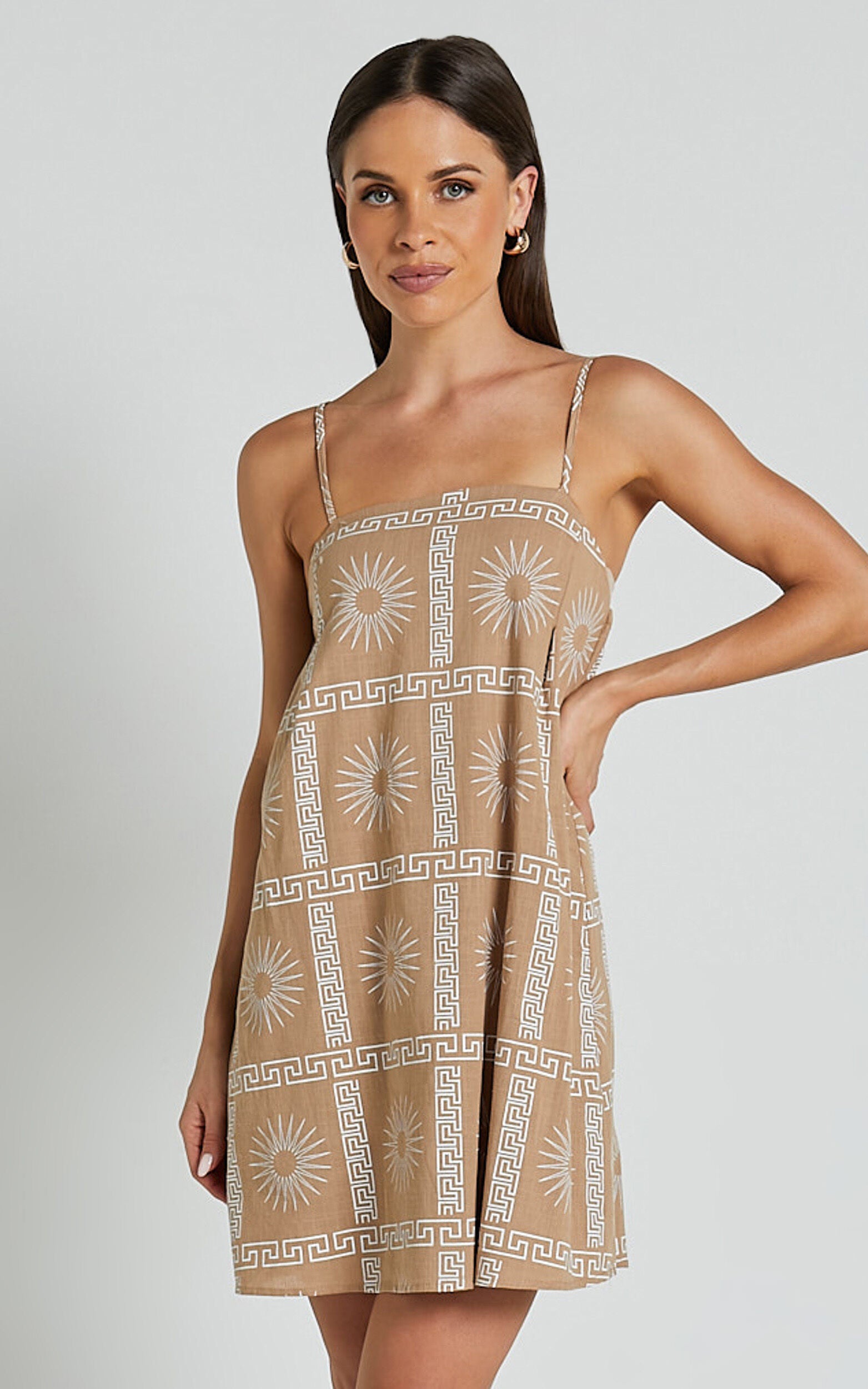 Elia Mini Linen Dress - Straight Neck Sleeveless Slip Dress in Tan/White