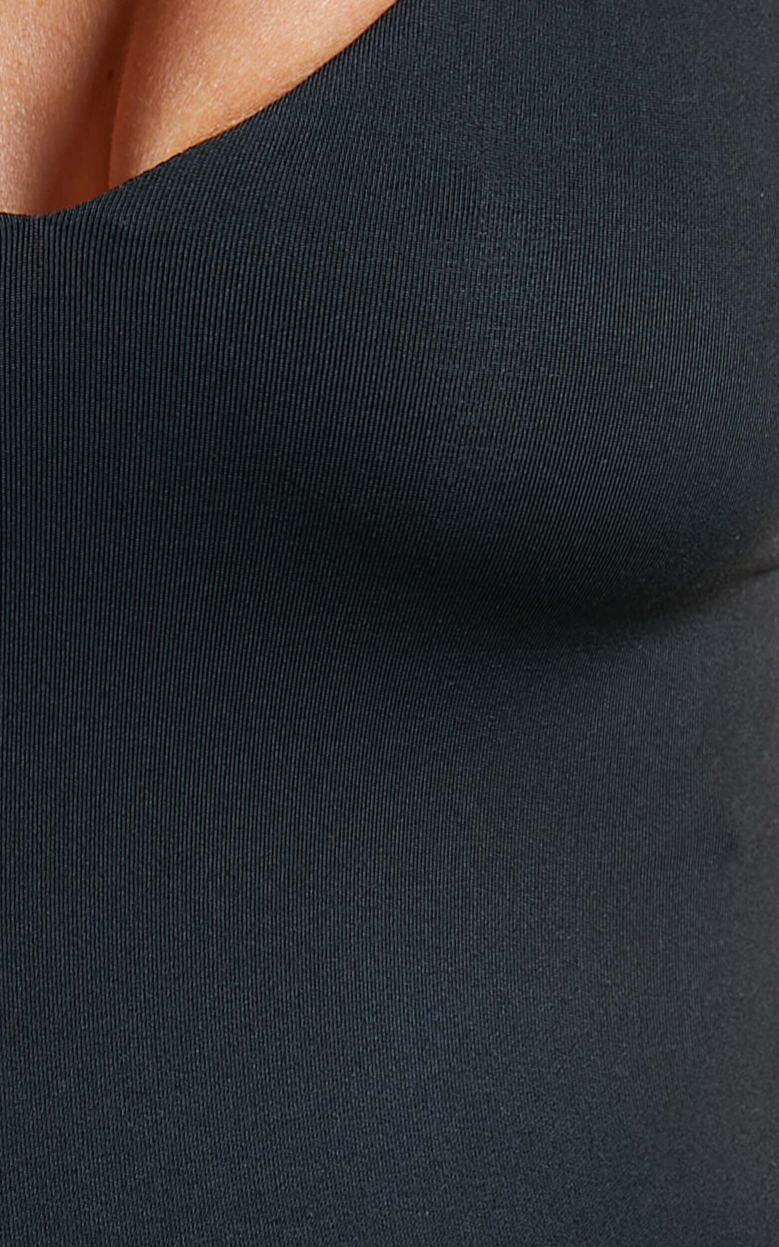 Kerrie Bodysuit - V Neck Bodysuit in Black