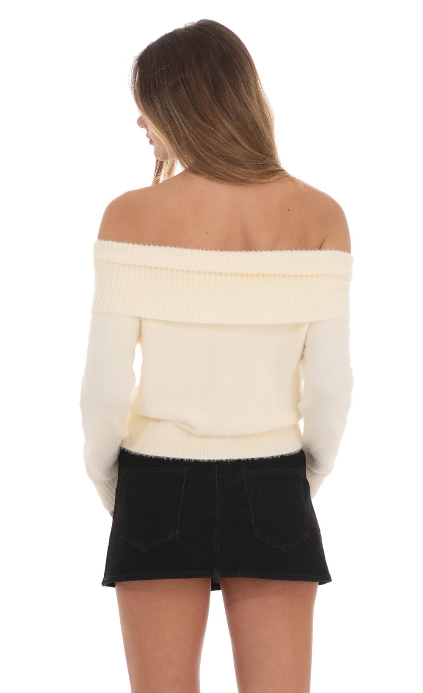 Fizzy Off Shoulder Jumper in Cream