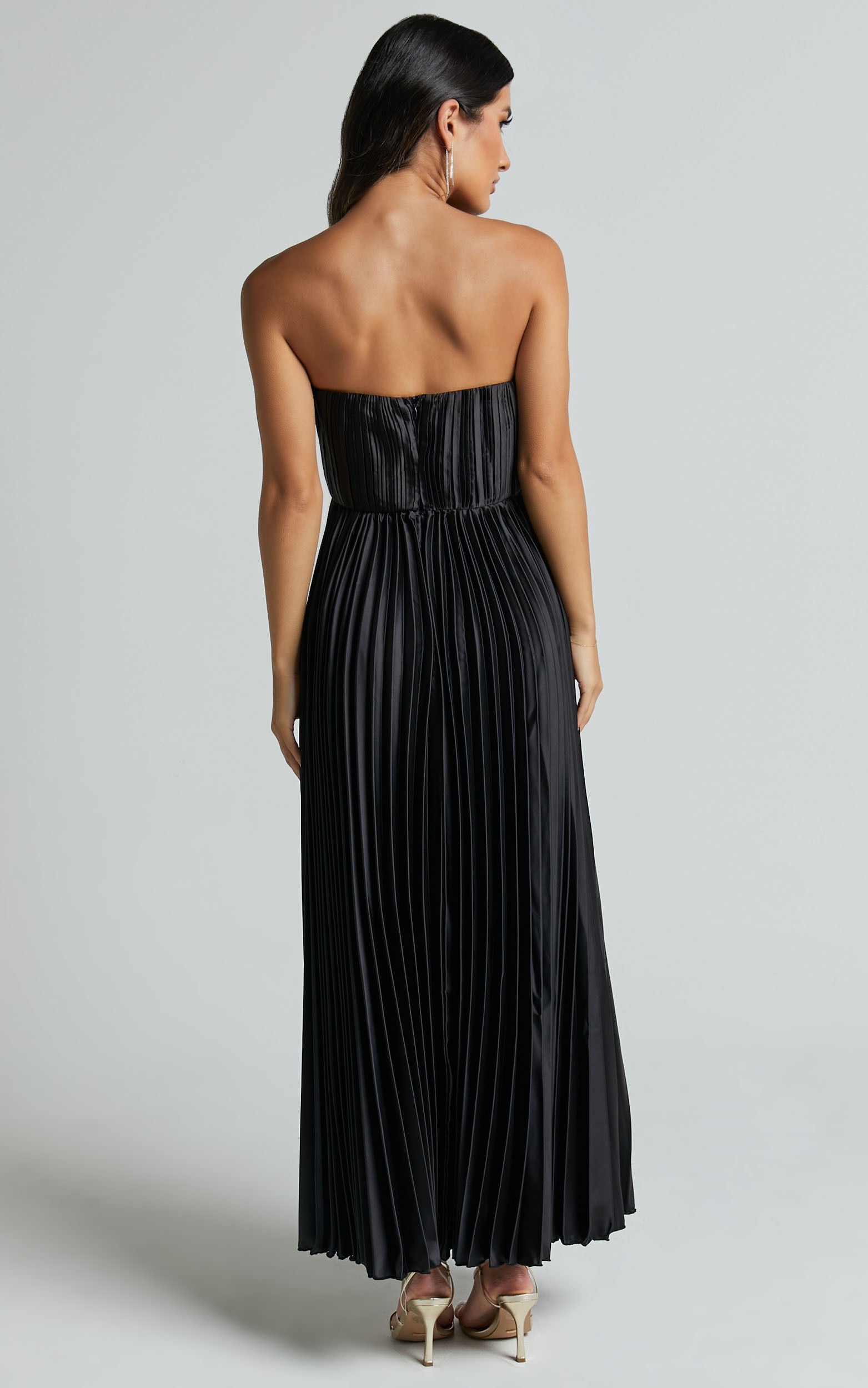 Heidi Midi Dress - Strapless Twist Bust Detail Pleated Midi Dress in Black