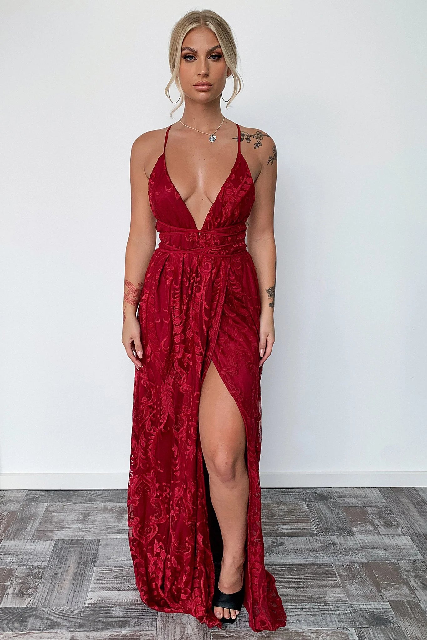Scarlett Dress - Burgundy