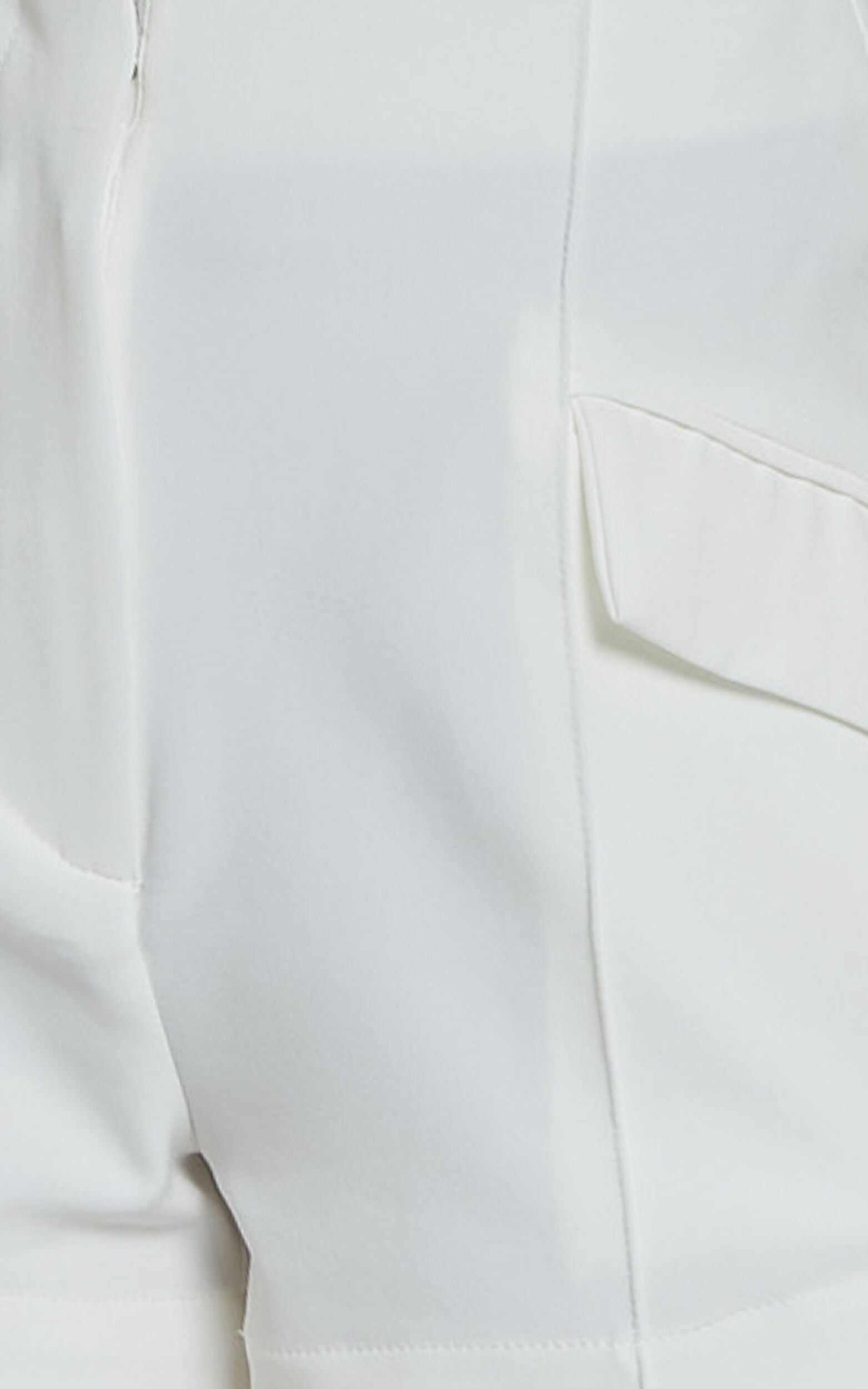 Catarina Shorts - High Waisted Pocket Detail Tailored Shorts in Off White