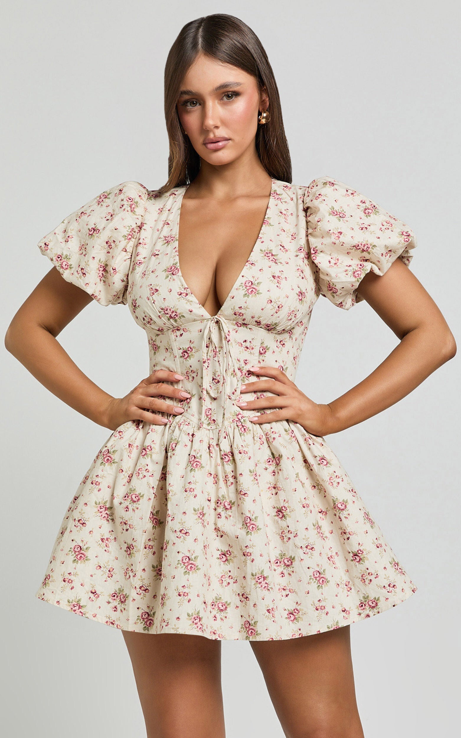 Evans Mini Dress - Short Sleeve Shirred Back Plunge Dress in Pink Floral