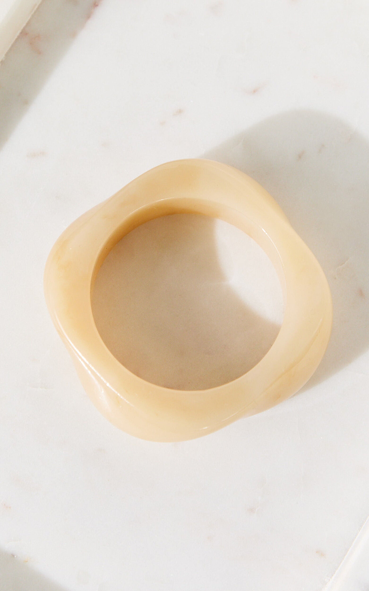 Leanna Bangle - Irregular Bangle Set in Tort/Cream