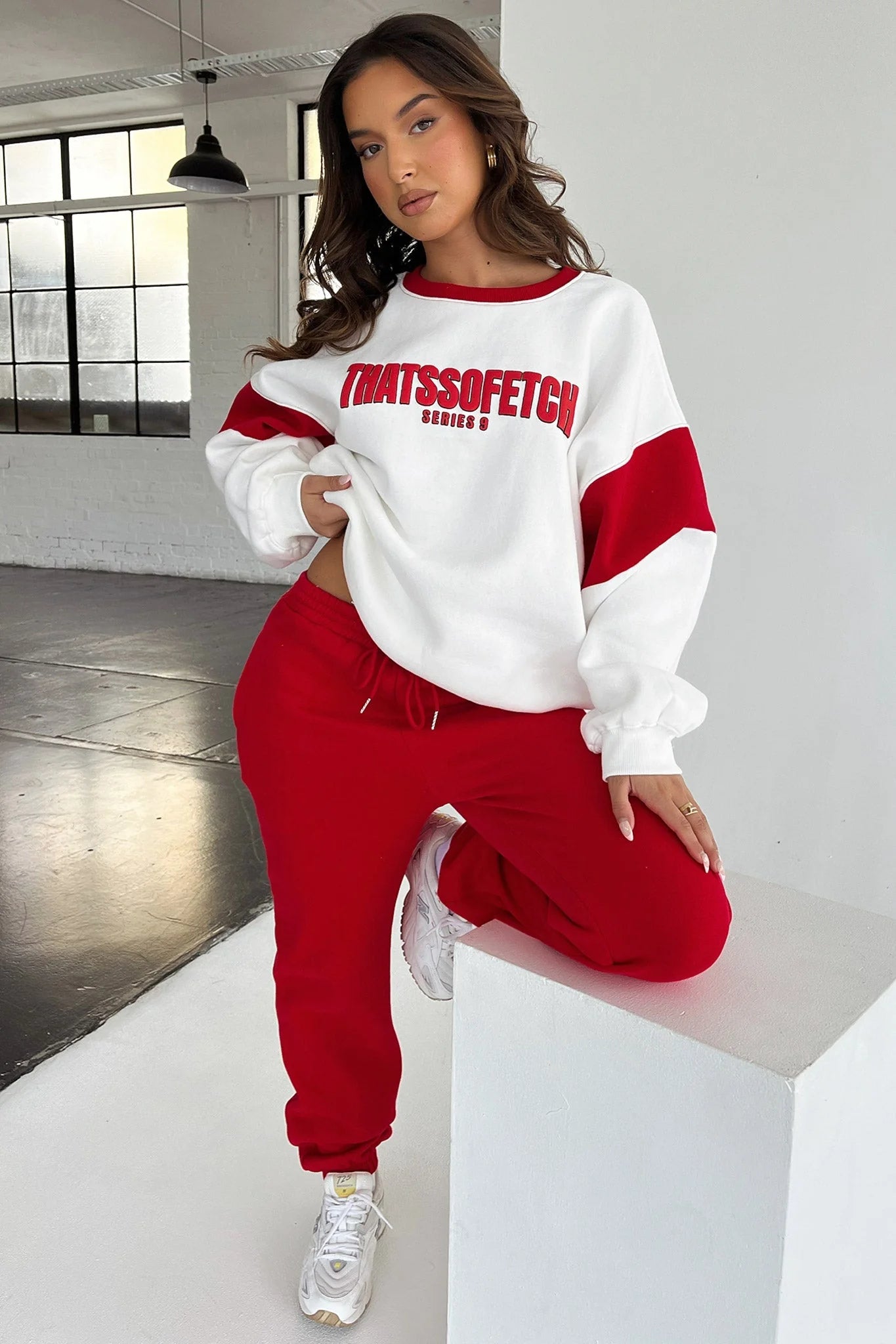 Series 9 Crewneck - Red