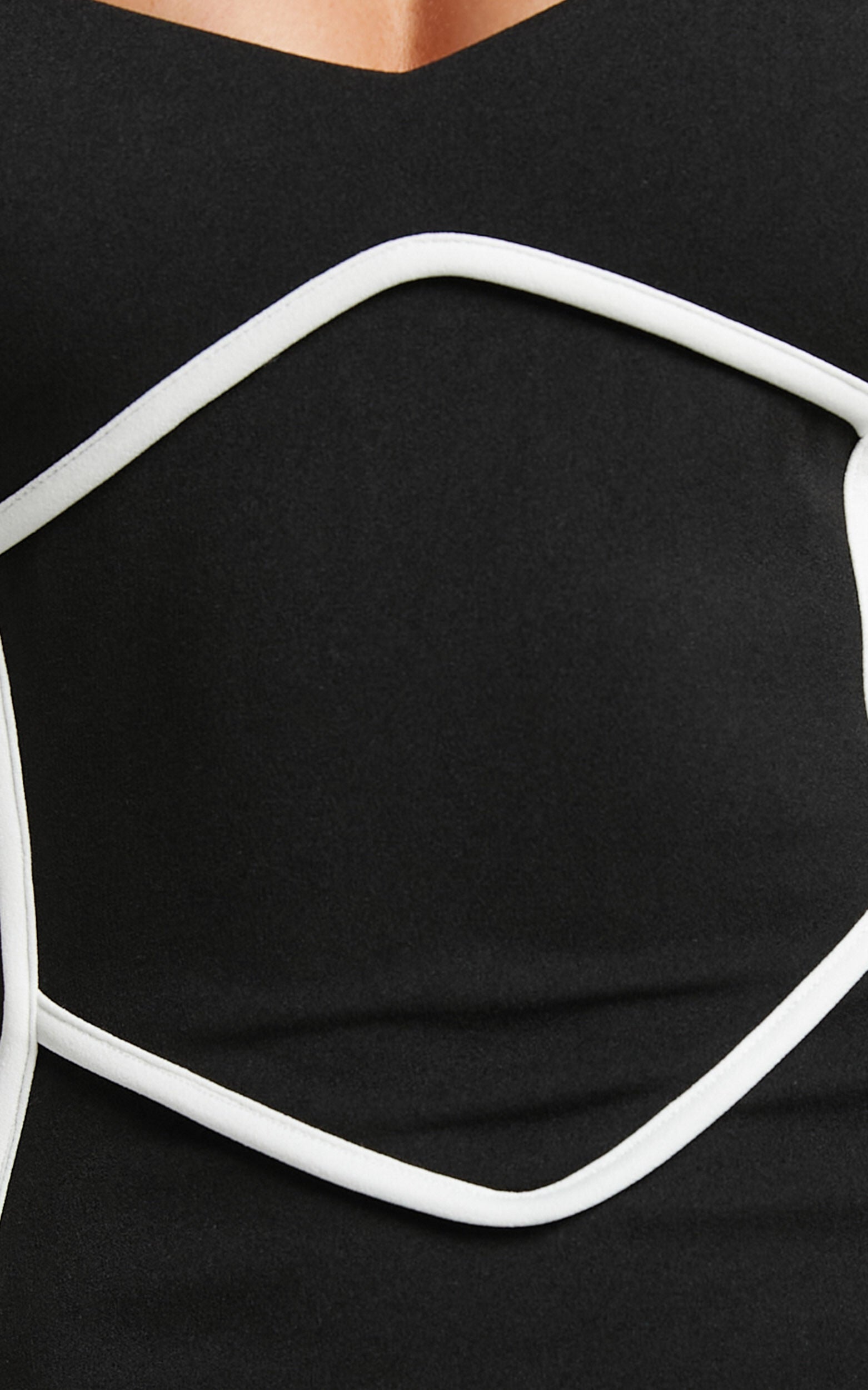 Magnolia Midi Dress - Scoop Neck Bodycon Dress in Black