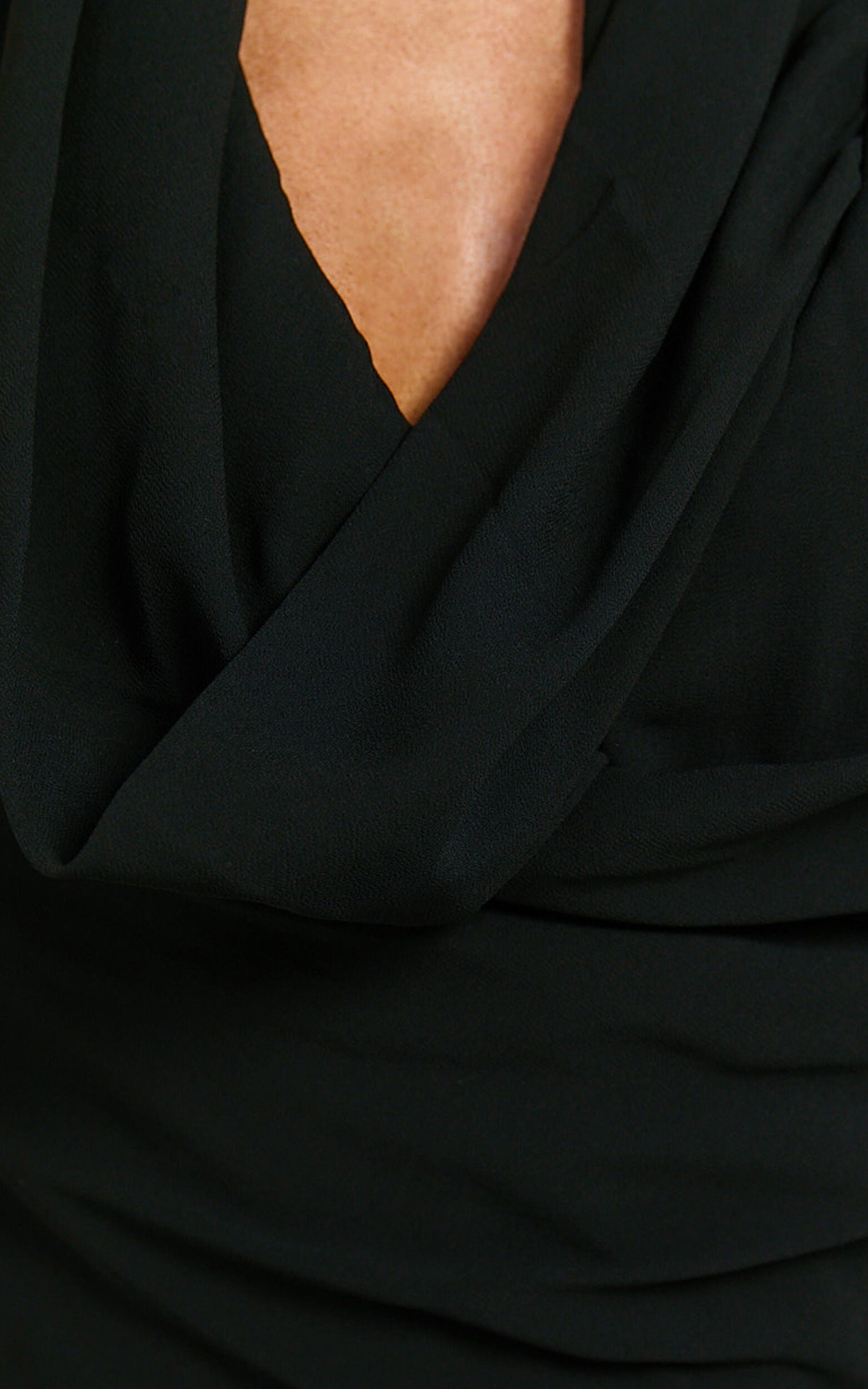 Jeslie Maxi Dress - Halter Neck Dress in Black