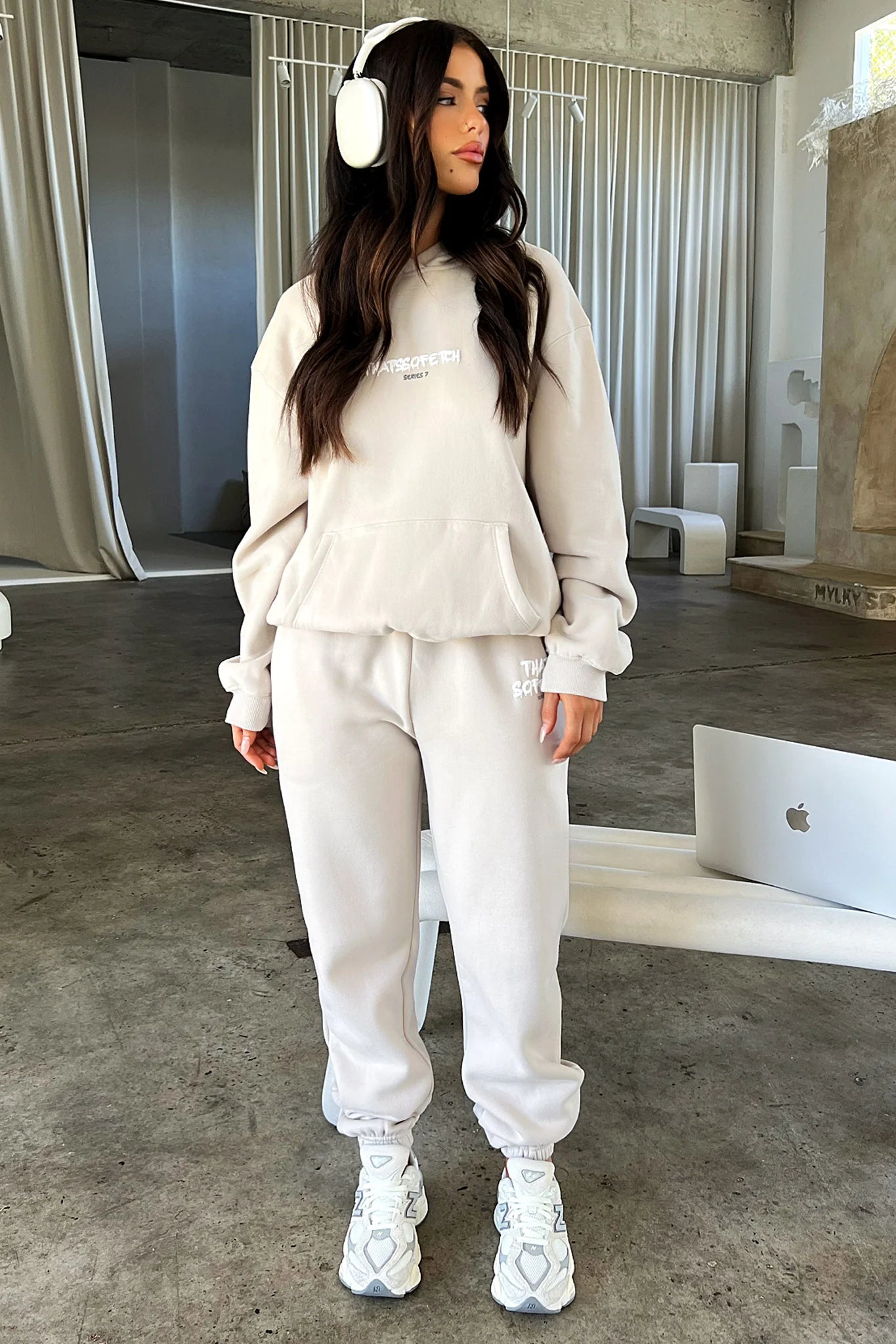 Series 7 Hoodie - Bone