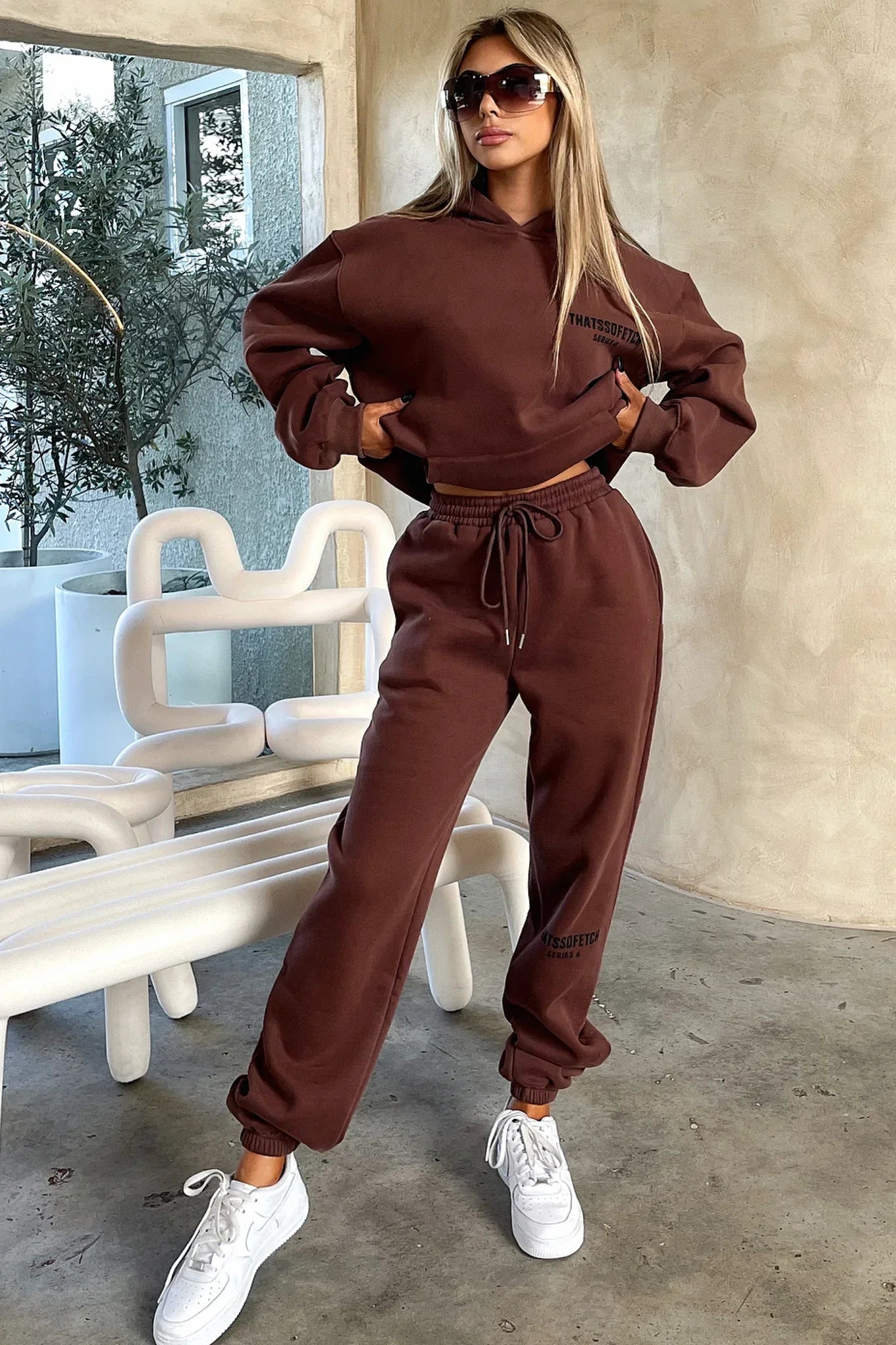 Series 6 Sweatpants - Brown