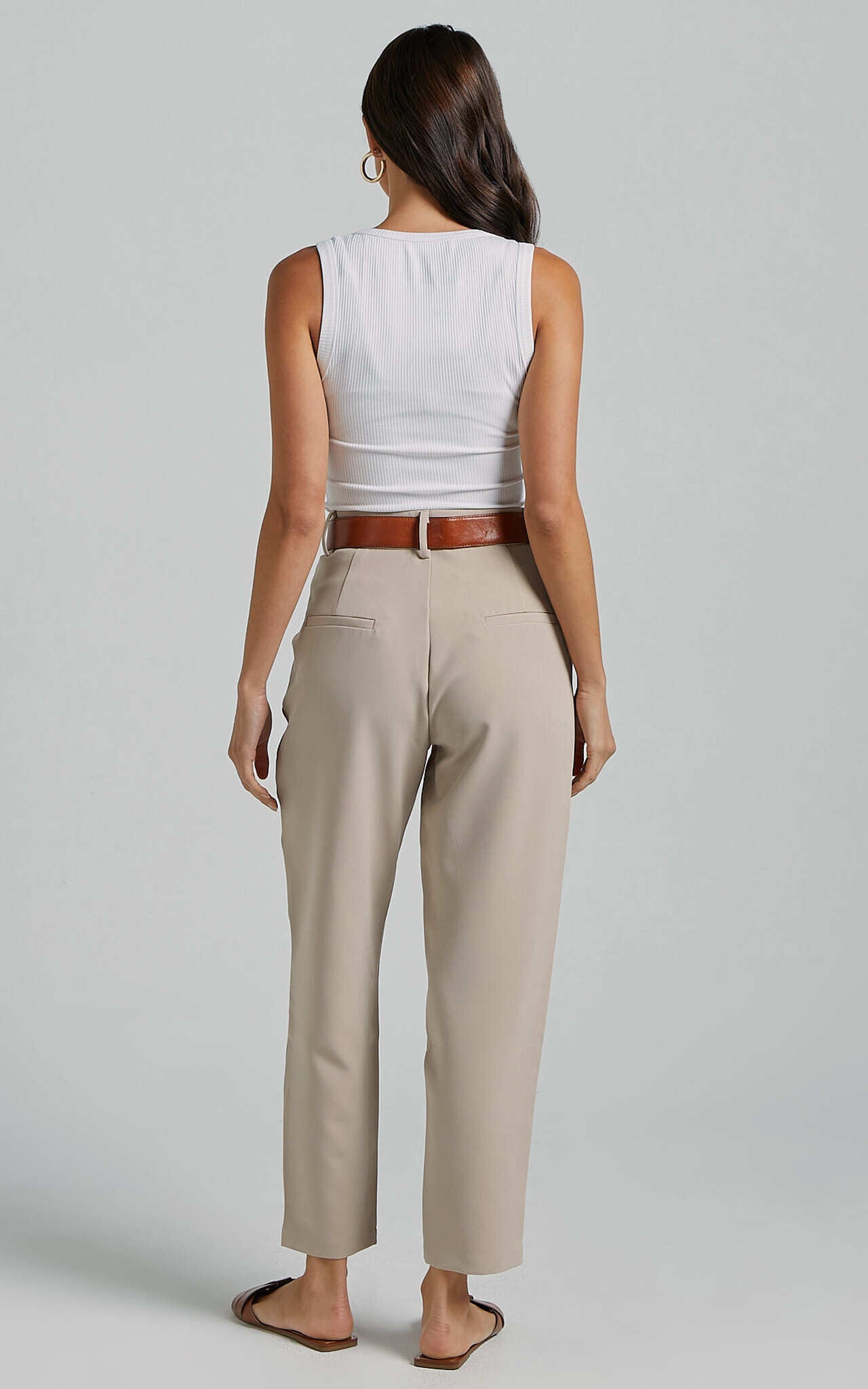 Suri Cropped Pant - High Waisted Tapered Tailored Pant With Pocket Detail in Sand