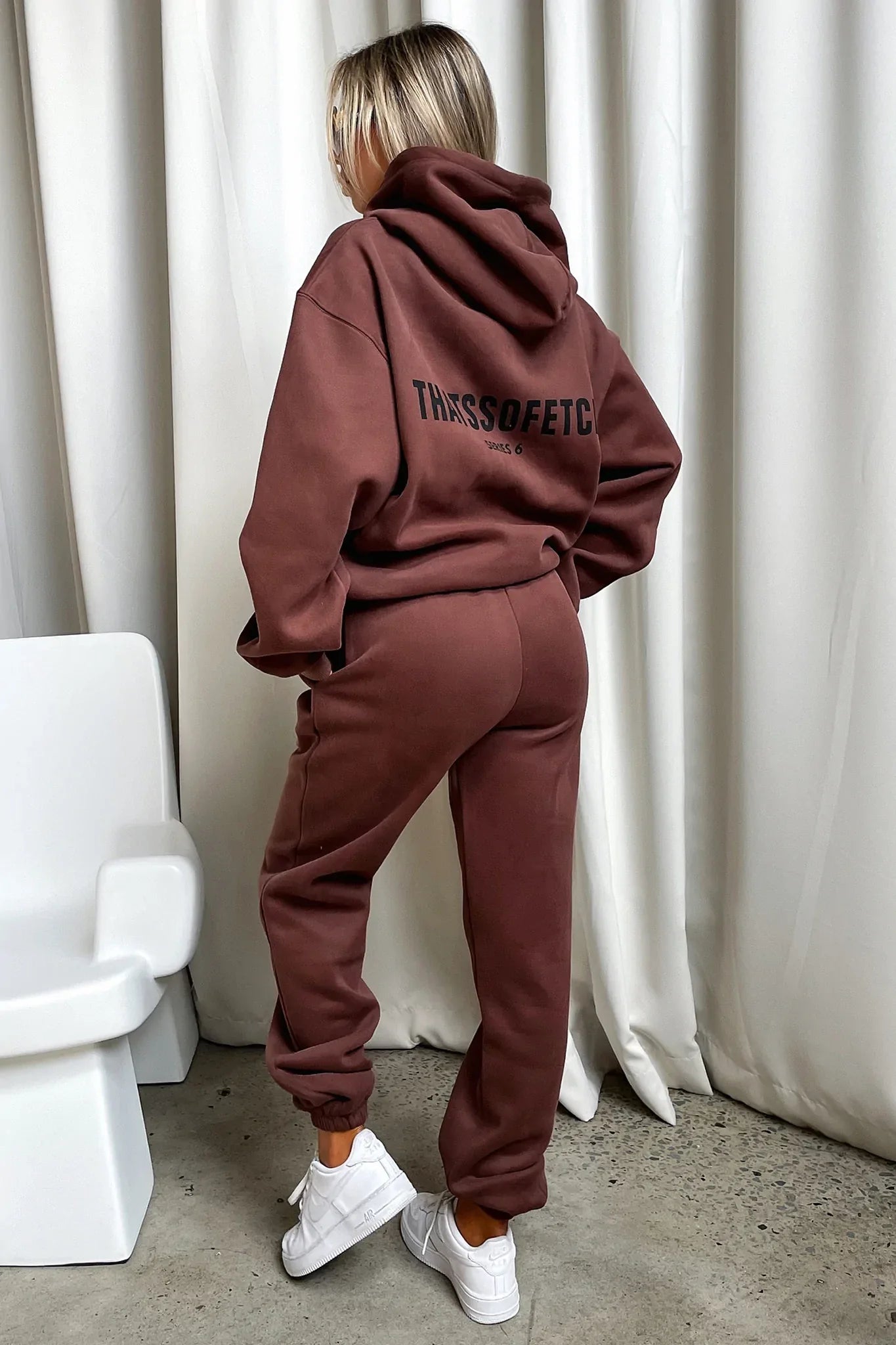 Series 6 Sweatpants - Brown