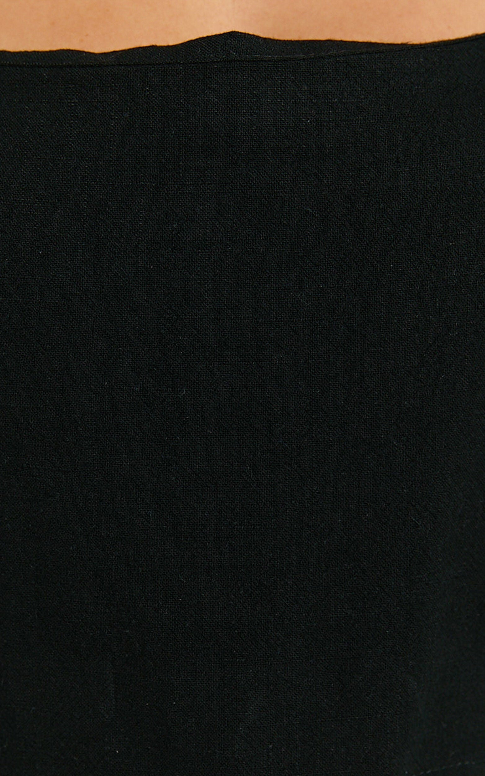 Jhovie Top - Linen Crop Top in Black