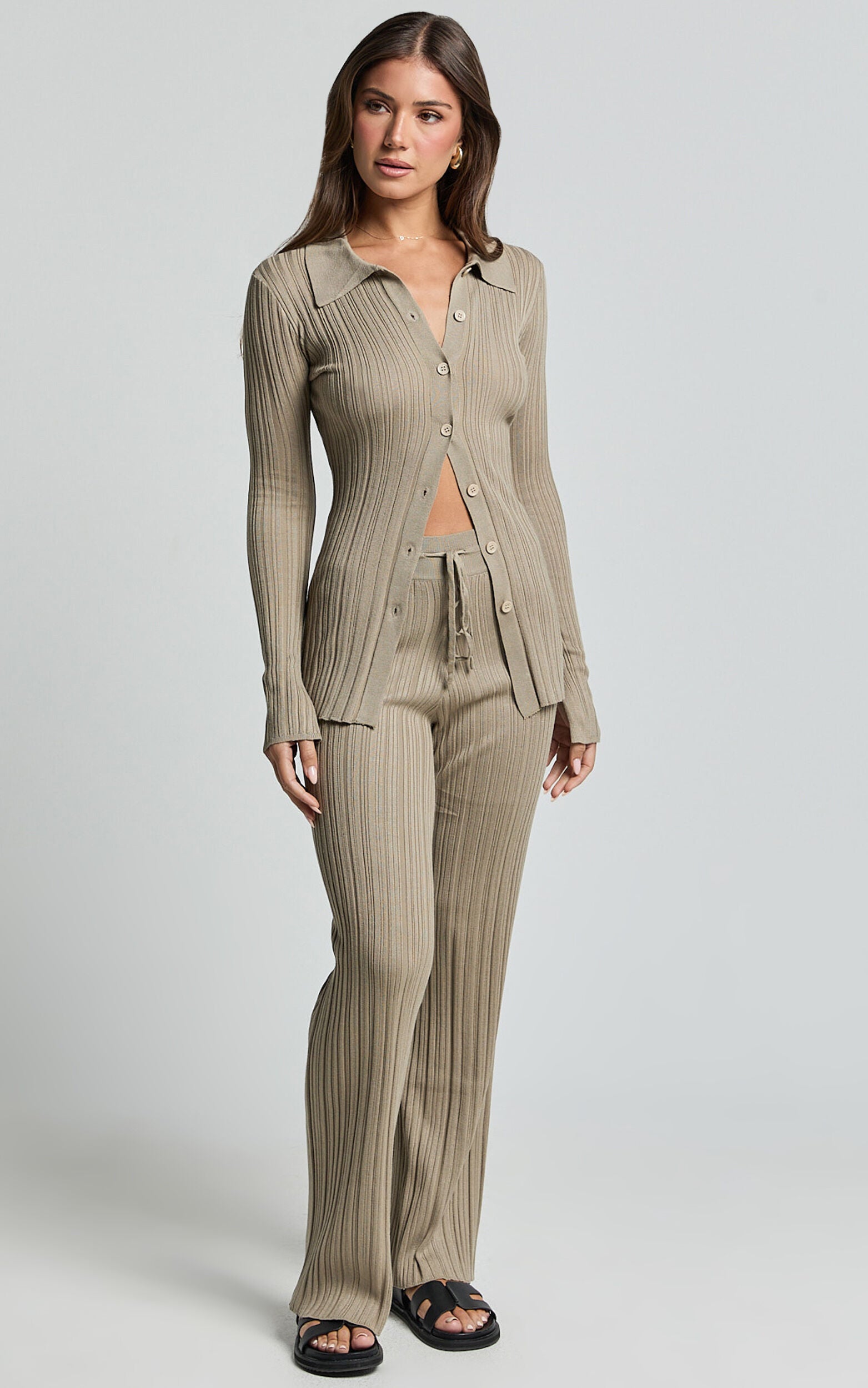 Kelsey Top - Button Through Long Sleeve Knitted Top in Taupe