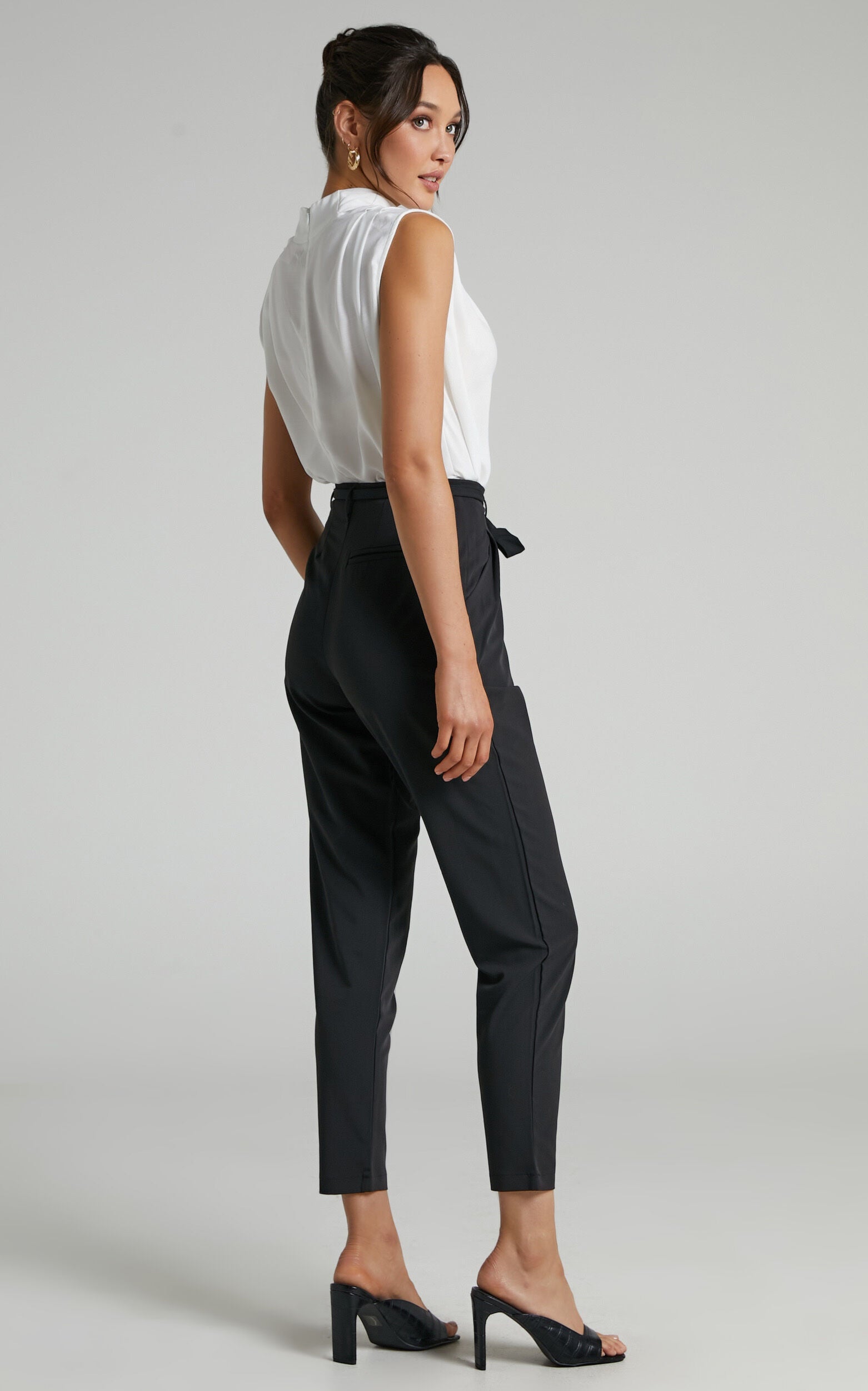 Raegen Pant - High Waist Tapered Leg Pant in Black