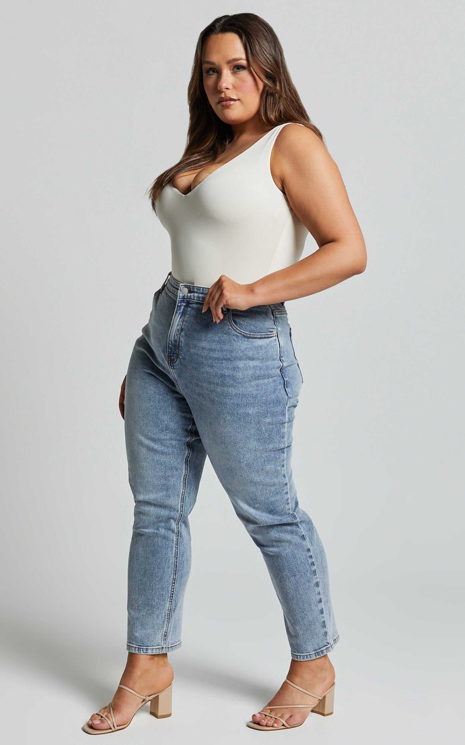 Lucilla Jeans - High Waisted Contour Fitted Denim Jeans in Mid Blue Wash