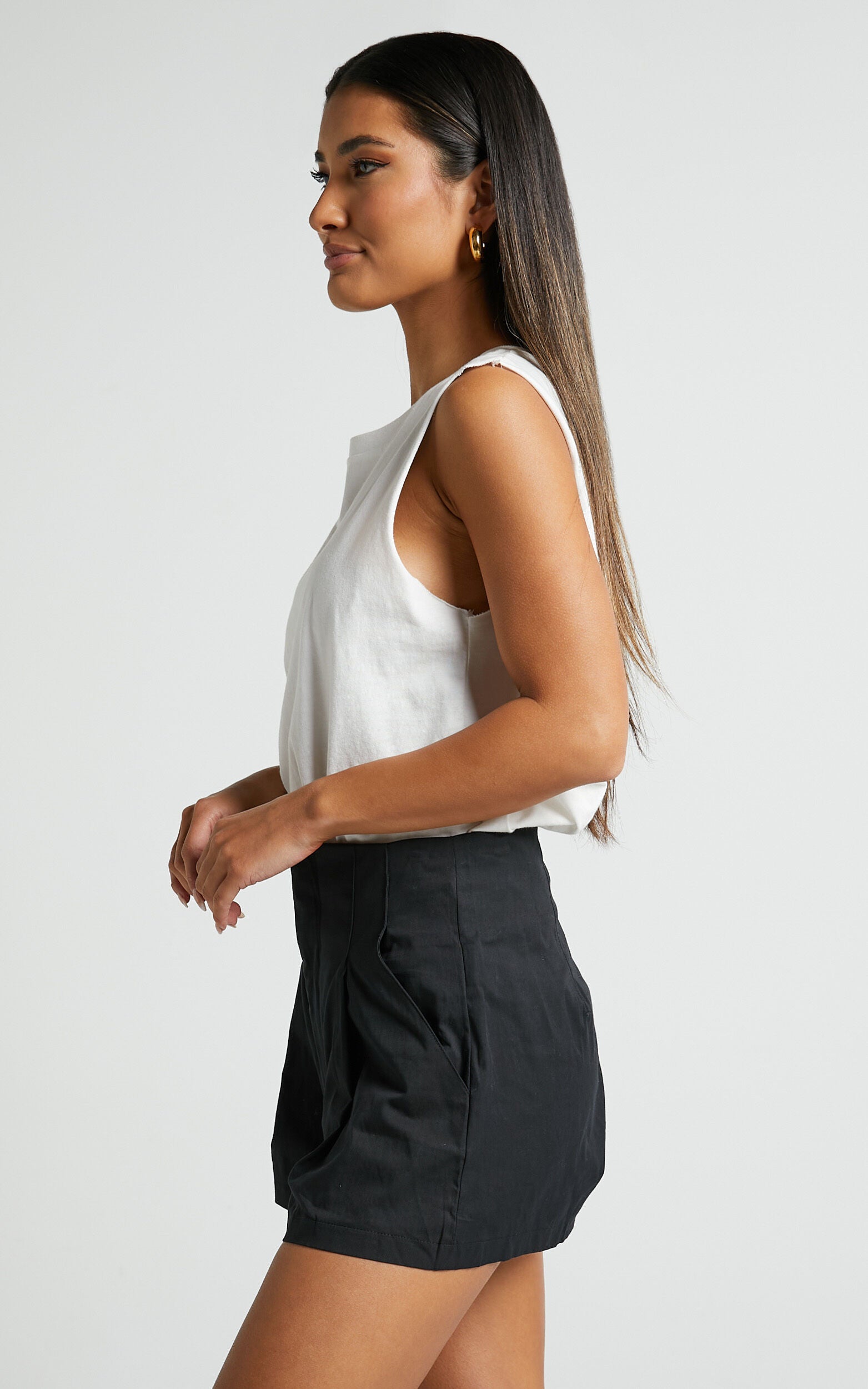Elyssa Shorts - Pleat Detail Shorts in Black