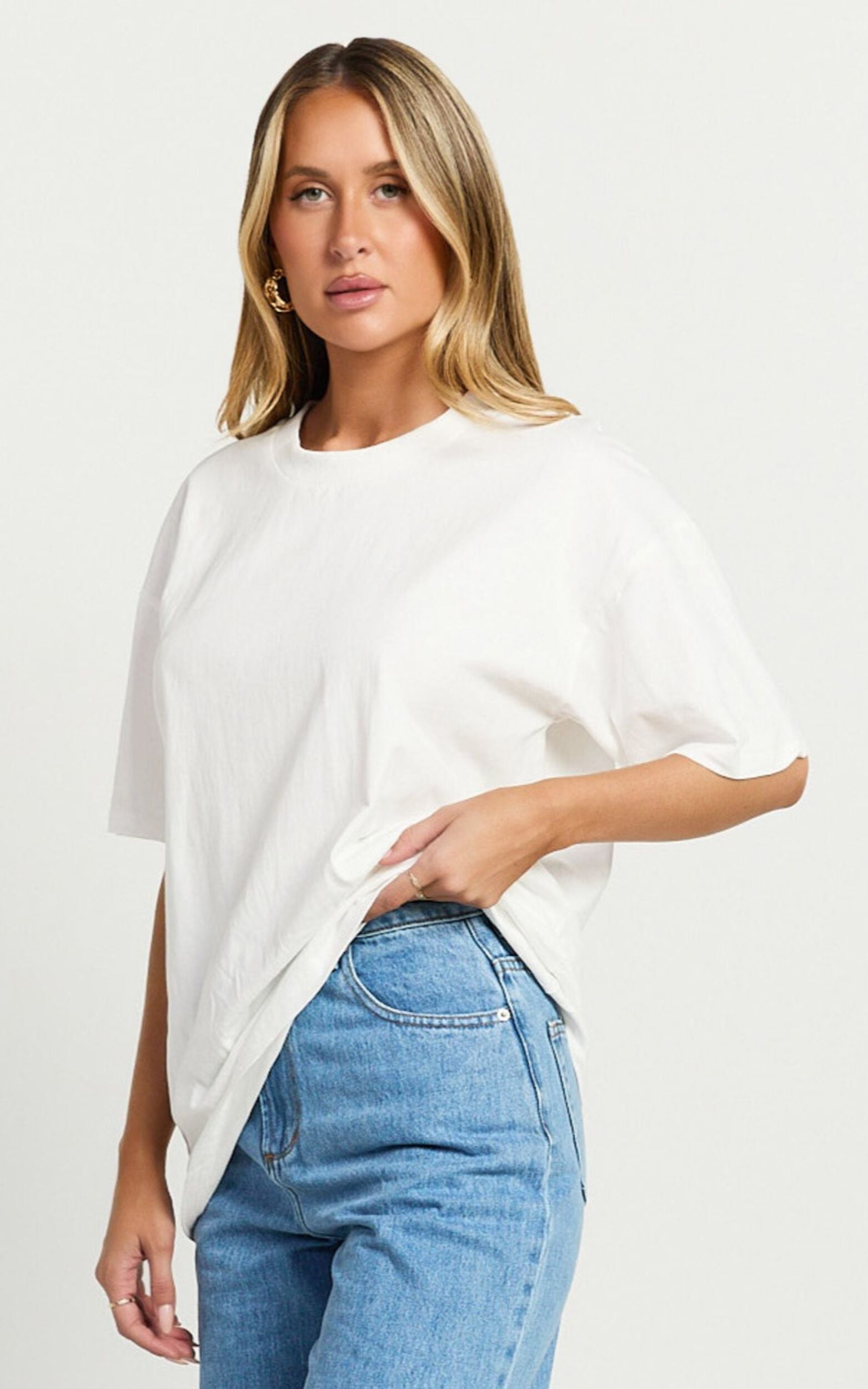 Prizza Top - Longlinge Boyfriend Tee Top in White
